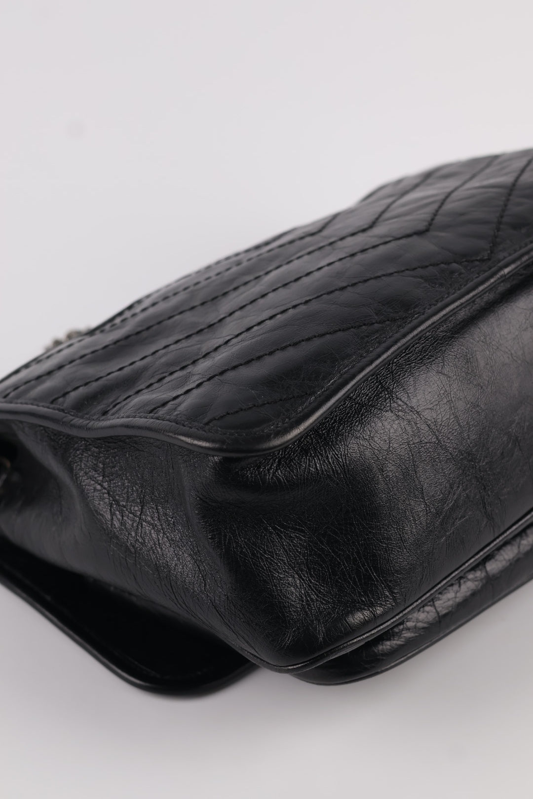 Saint Laurent Niki Media
