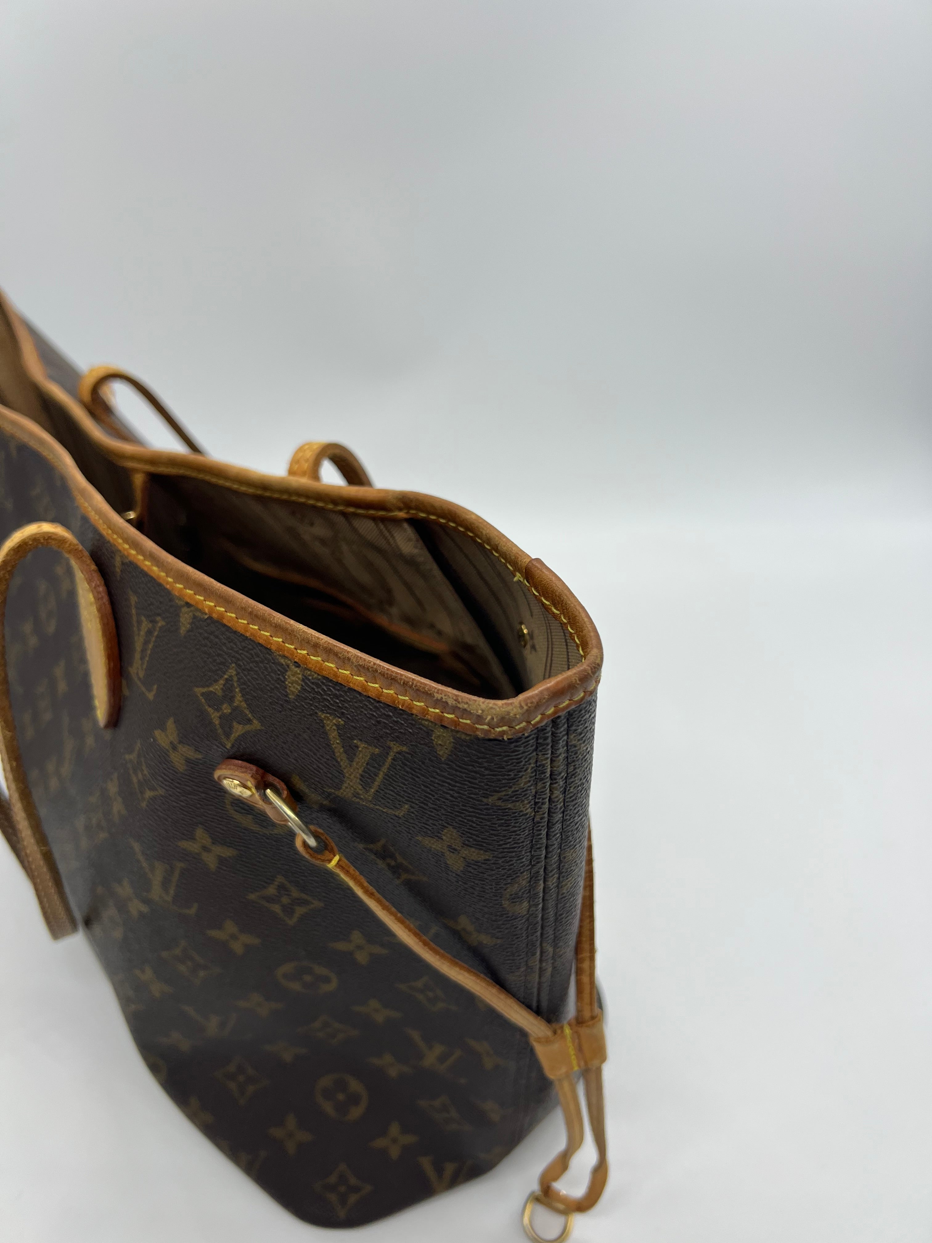 Louis Vuitton Neverfull MM Monogram