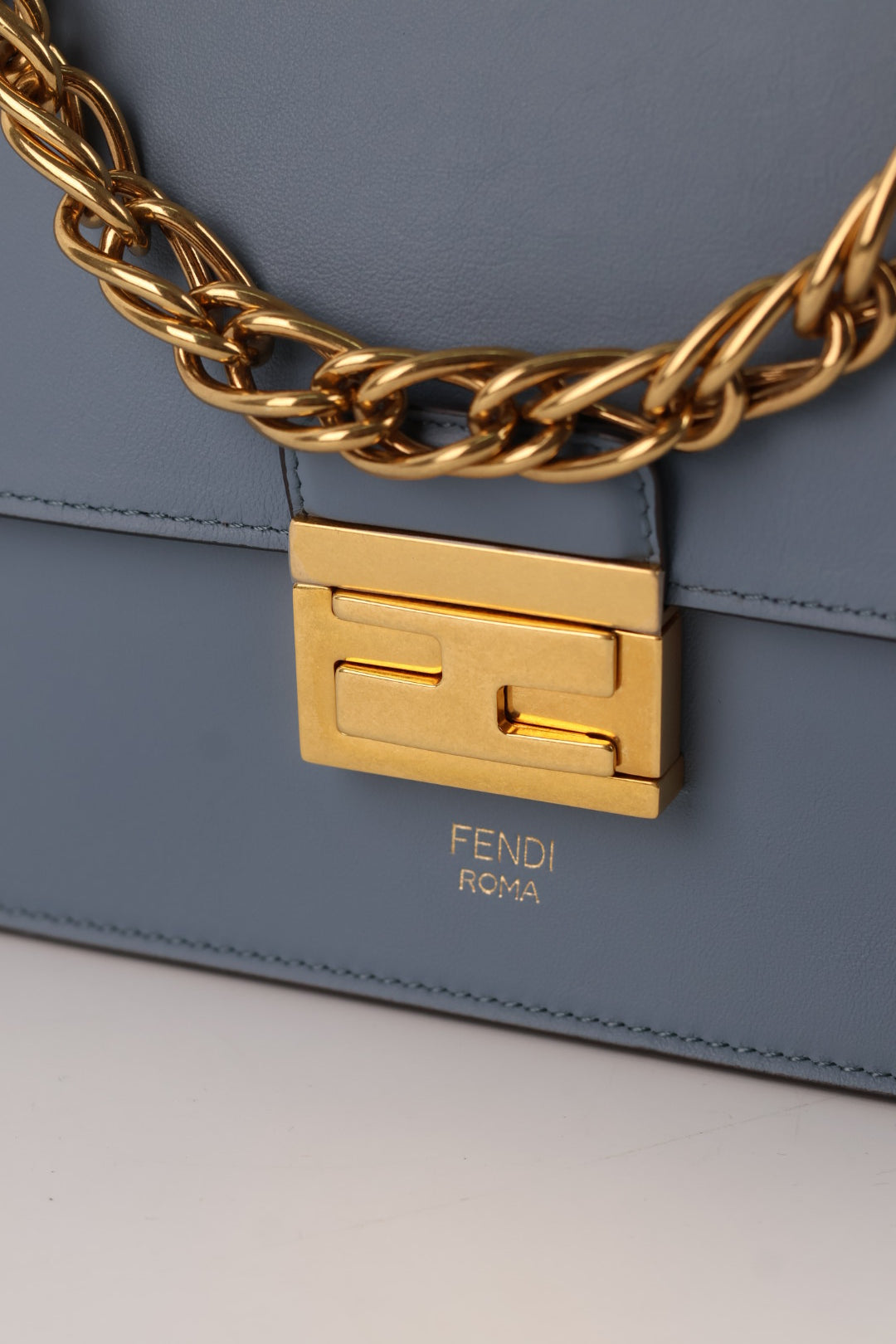 Fendi Kan in Pelle