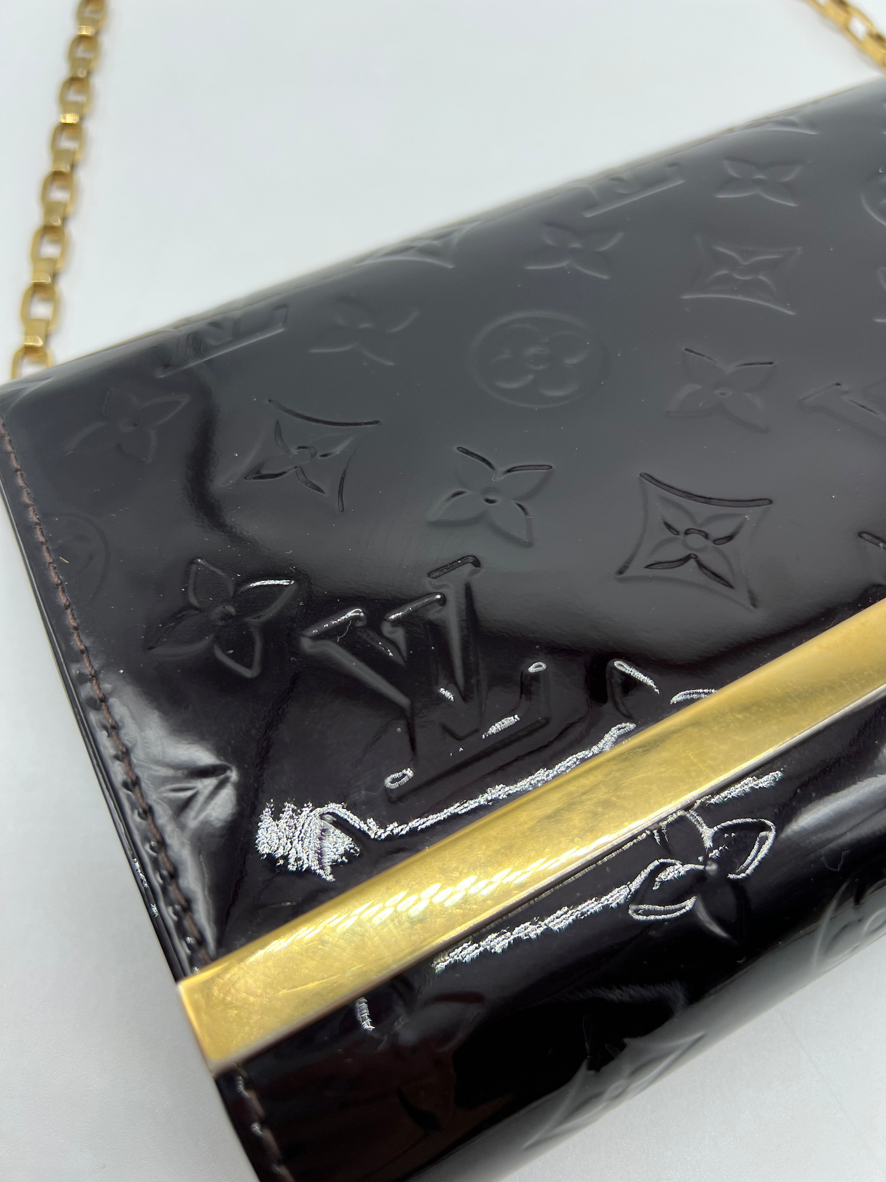 Louis Vuitton Pochette Ana Chain Vernis