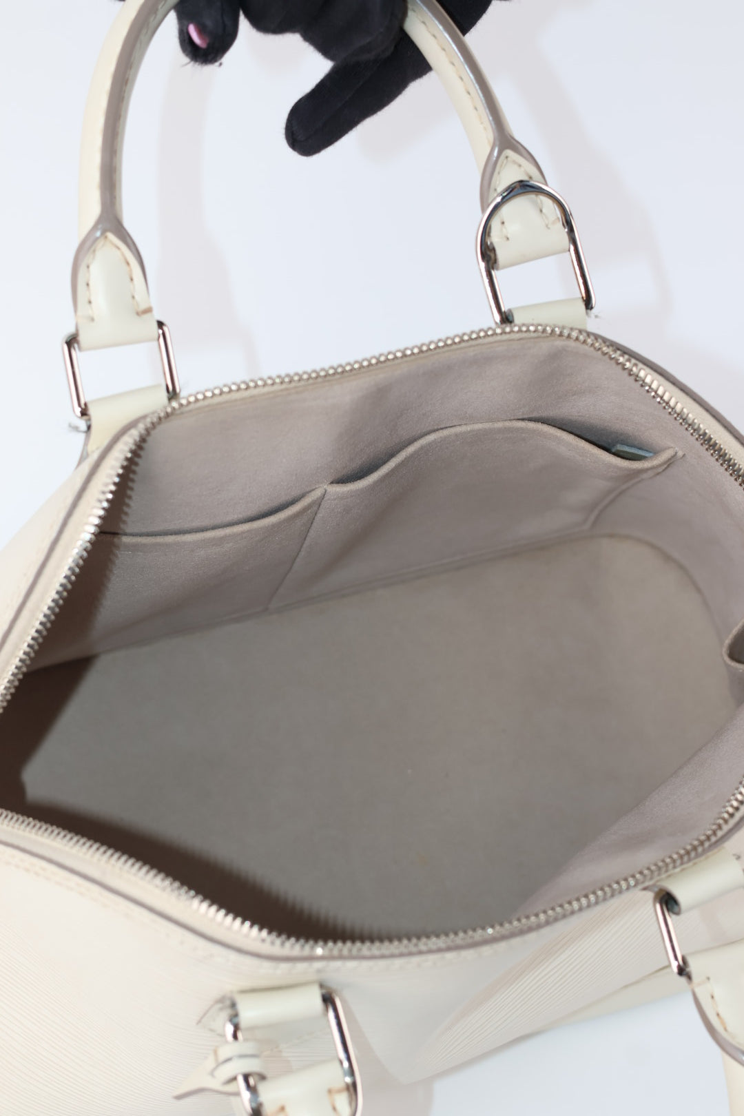 Louis Vuitton Alma PM Epi
