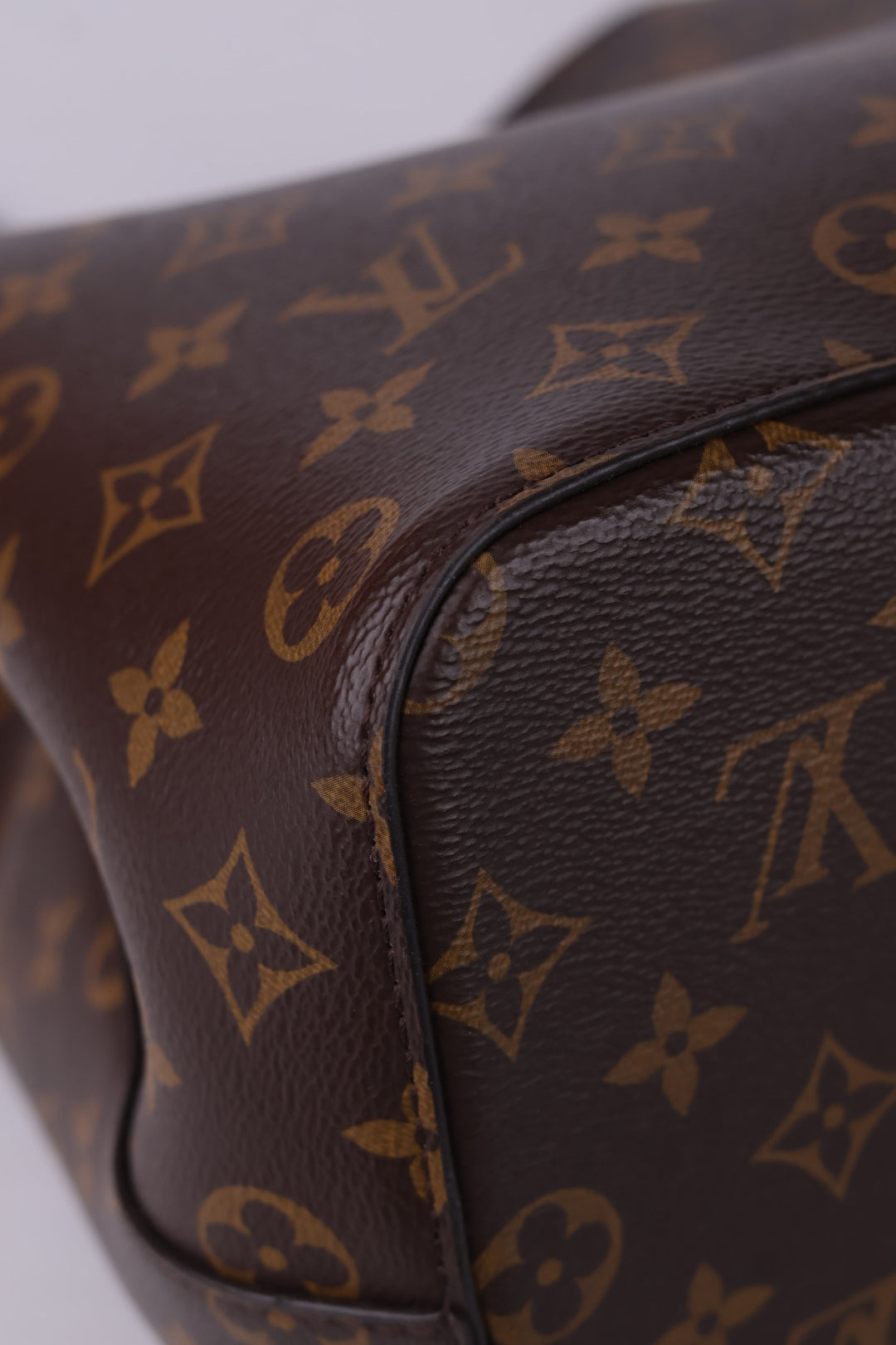 Louis Vuitton Neo Noé MM Monogram