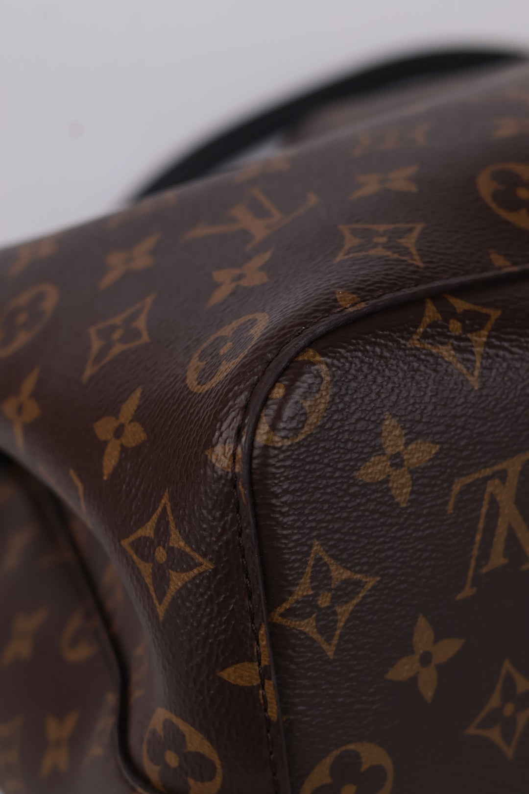 Louis Vuitton Neo Noé MM Monogram