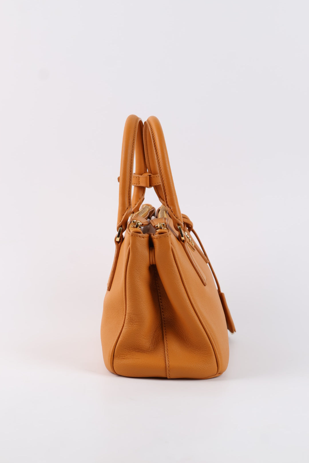 Prada Galleria Small in Pelle