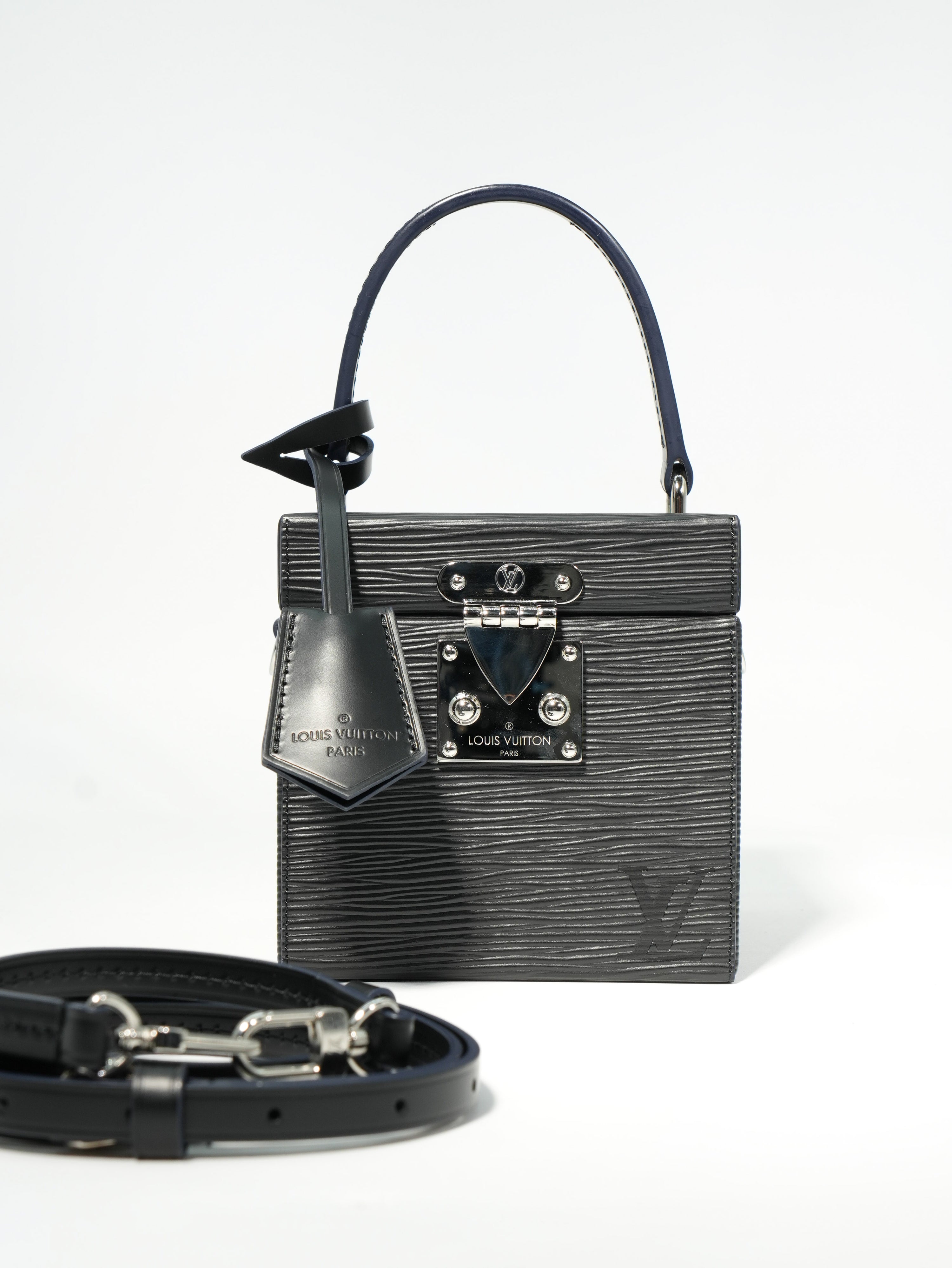 Louis Vuitton Bleecker Epi