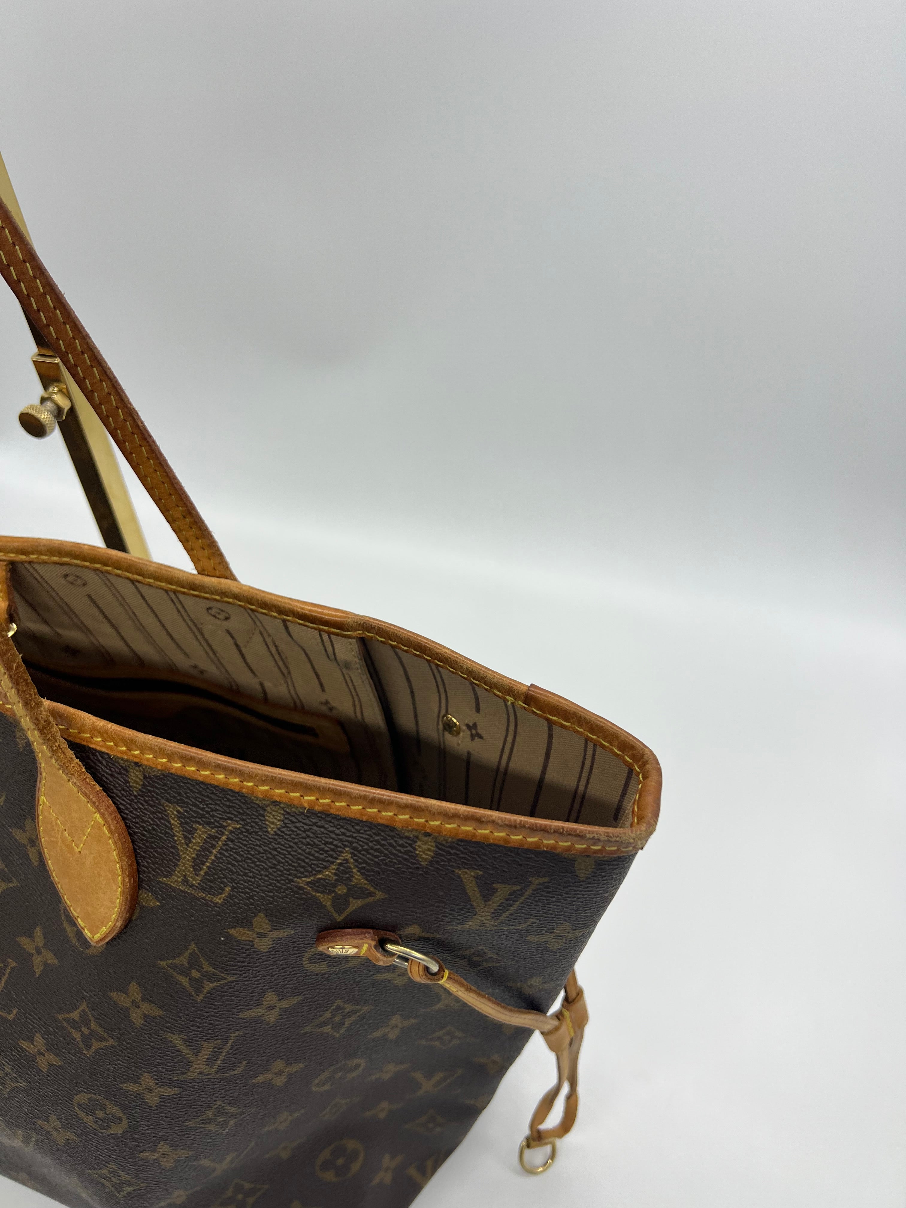 Louis Vuitton Neverfull MM Monogram