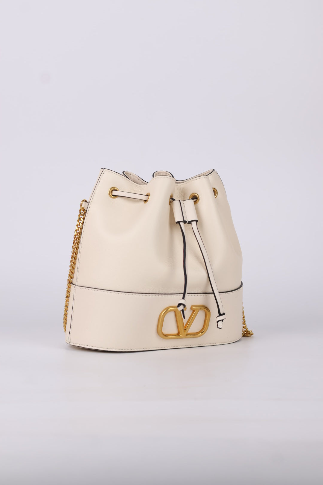 Valentino Mini Bucket V Logo