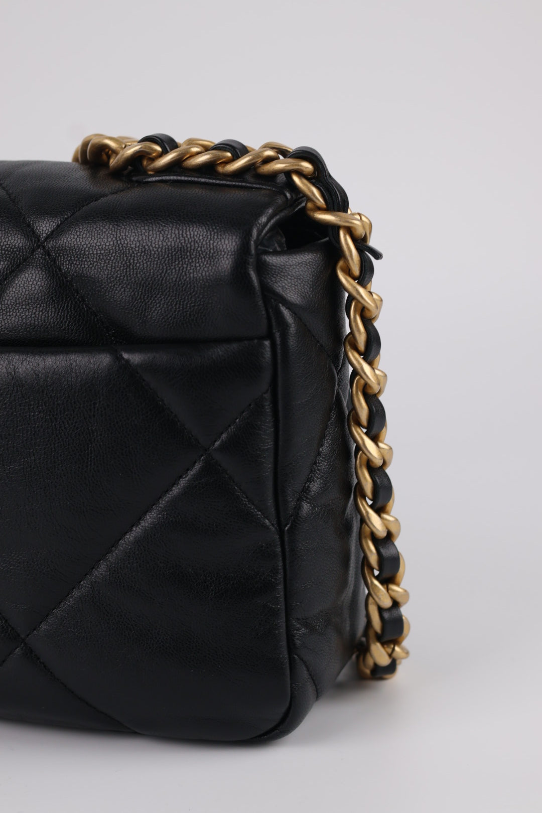 Chanel 19 in Pelle d’Agnello