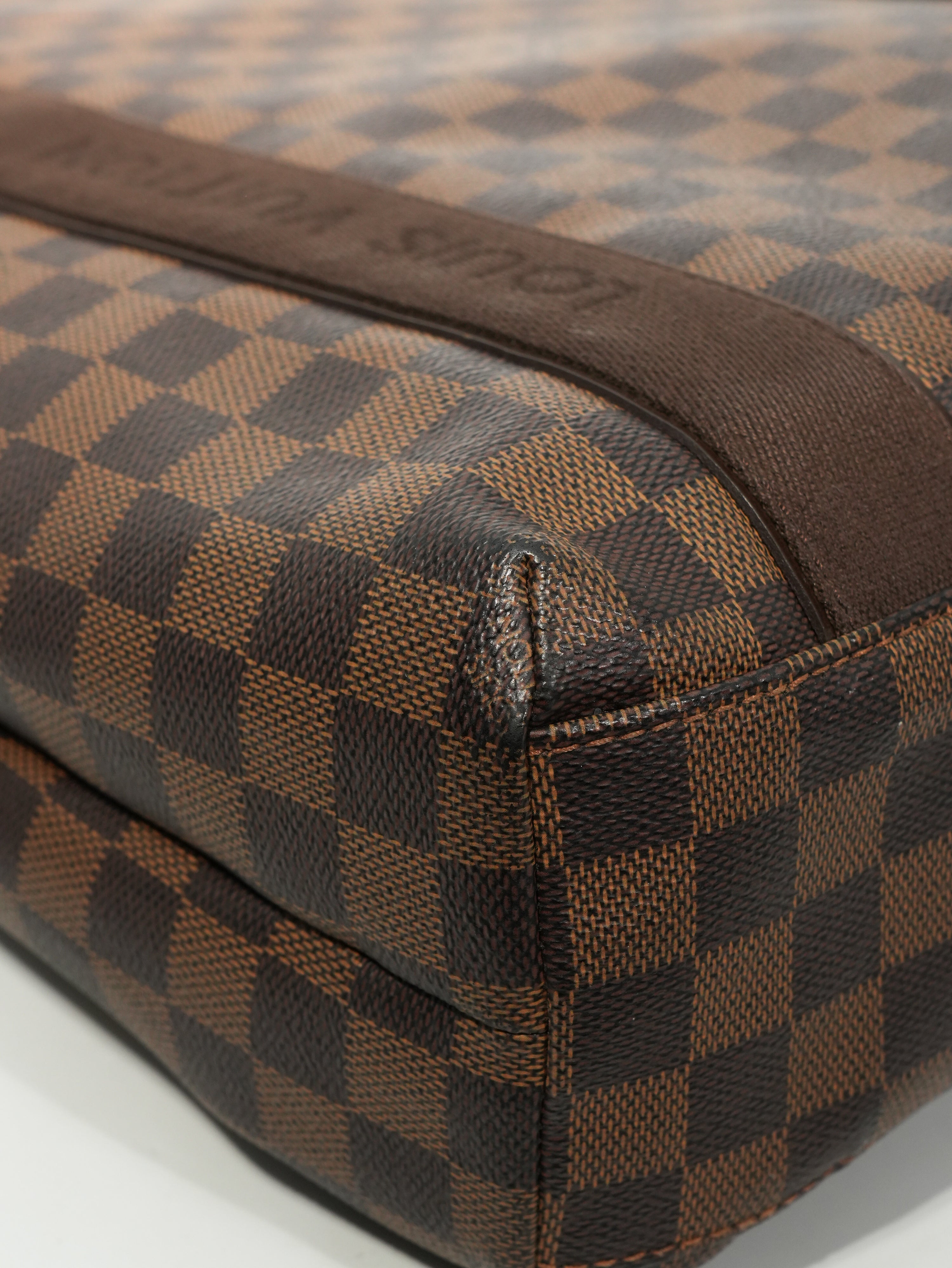 Louis Vuitton Beaubourg Damier Ébène