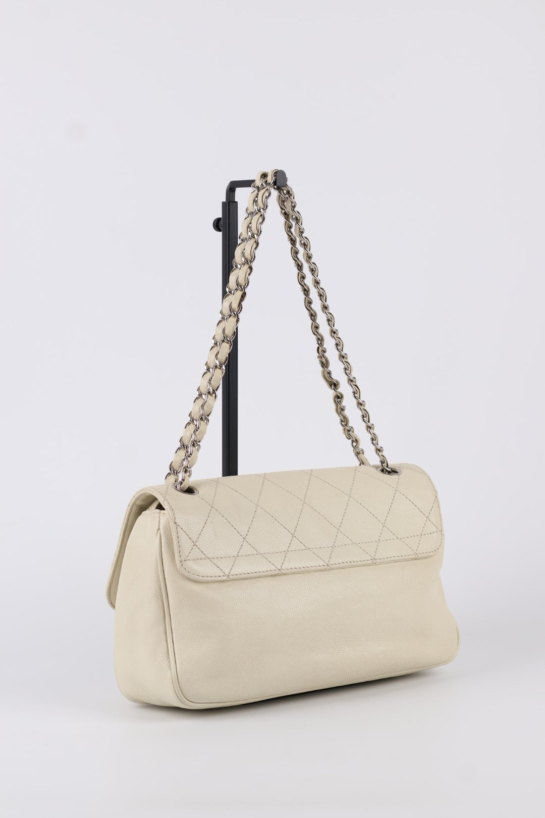 Chanel Reissue a Tracolla Caviar