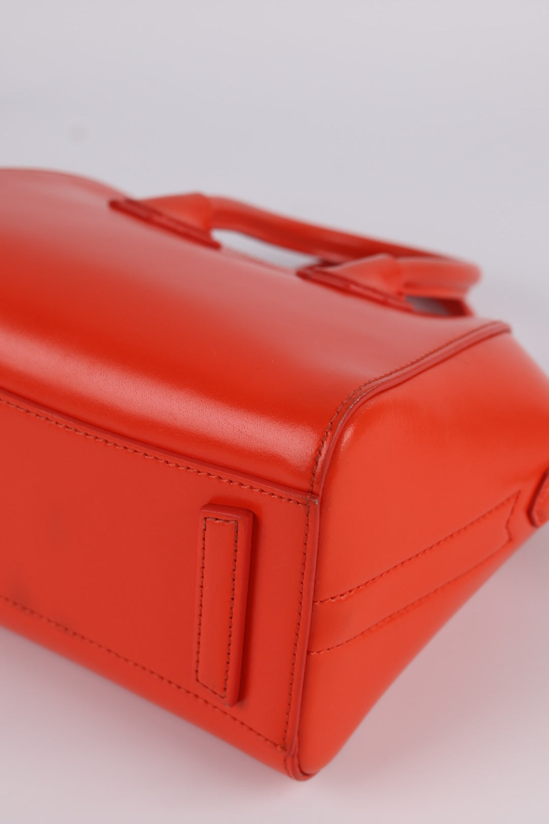 Givenchy Mini Antigona in Pelle