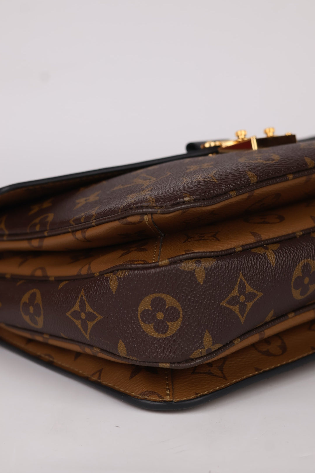 Louis Vuitton Métis Reverse