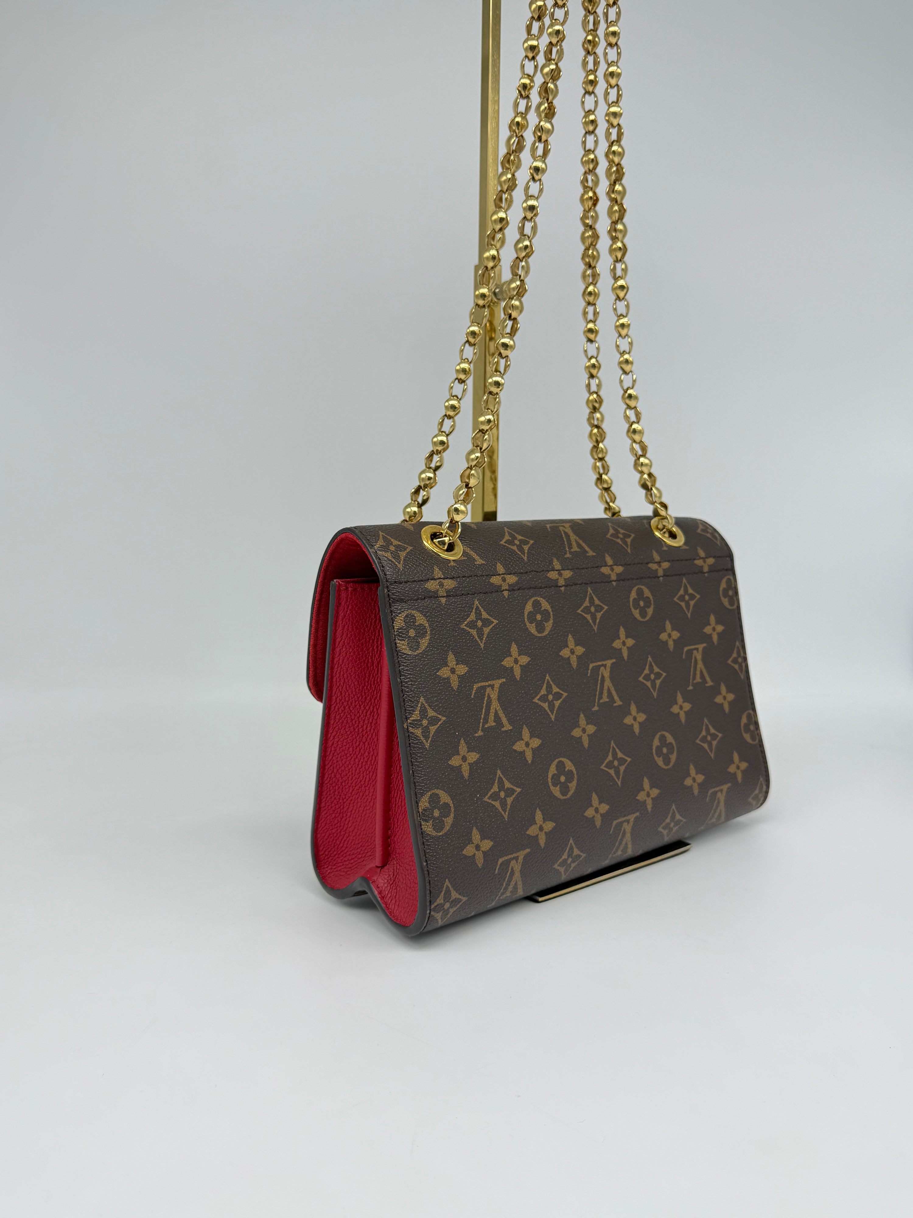 Louis Vuitton Victoire Monogram