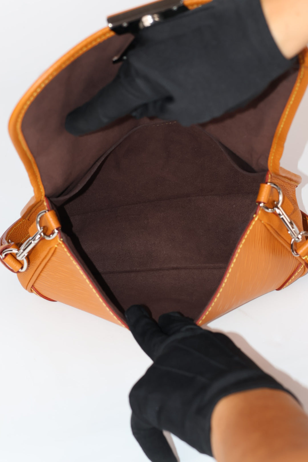 Louis Vuitton Buci Epi