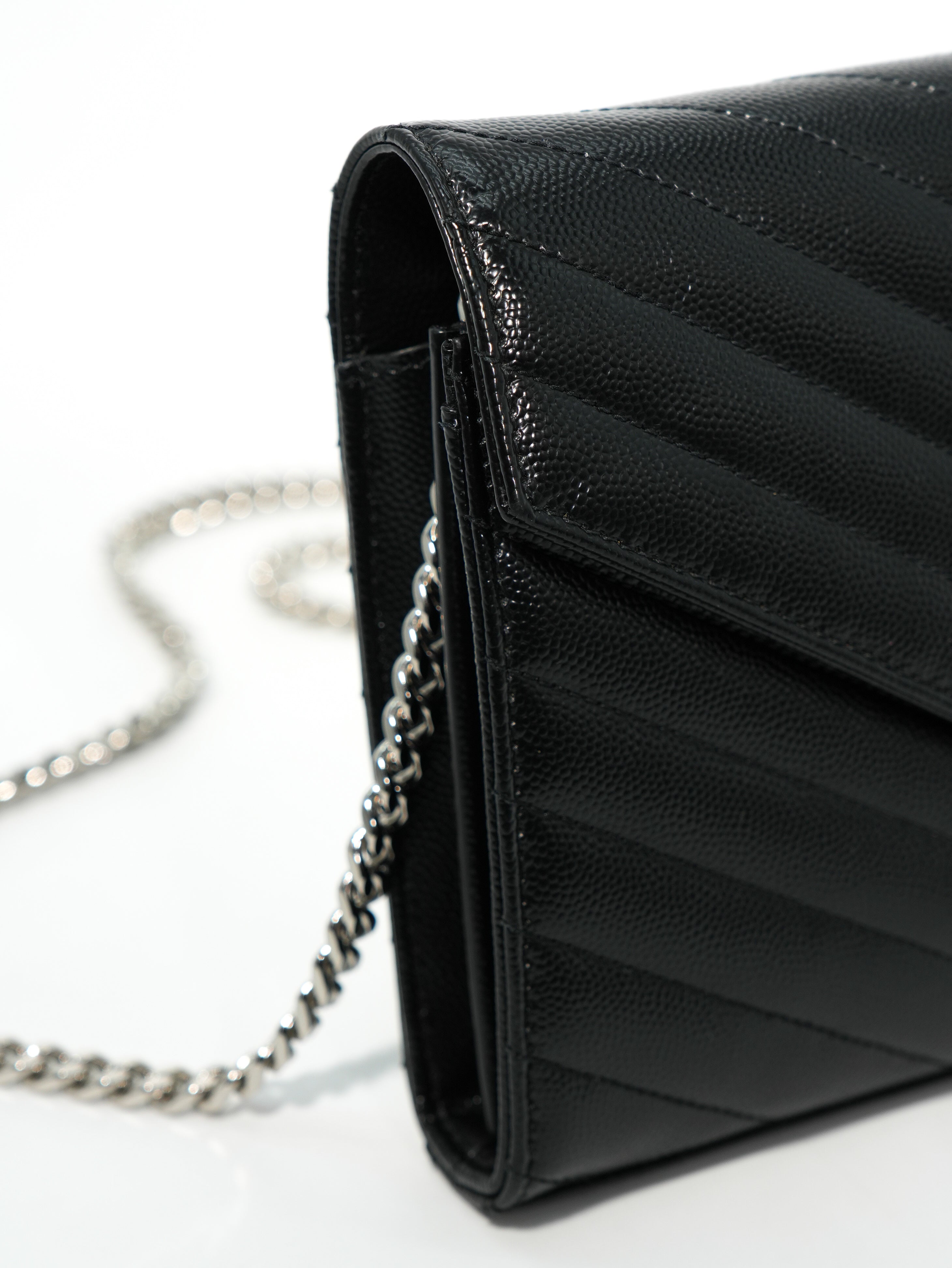 Saint Laurent Cassandre Grain de Poudre