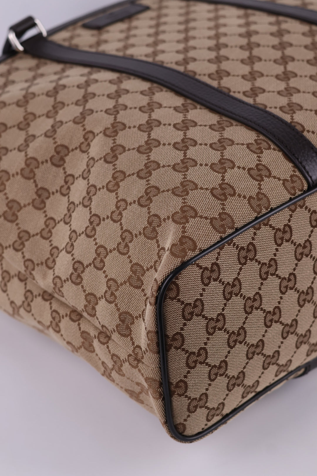 Gucci Tote GG Wave Large