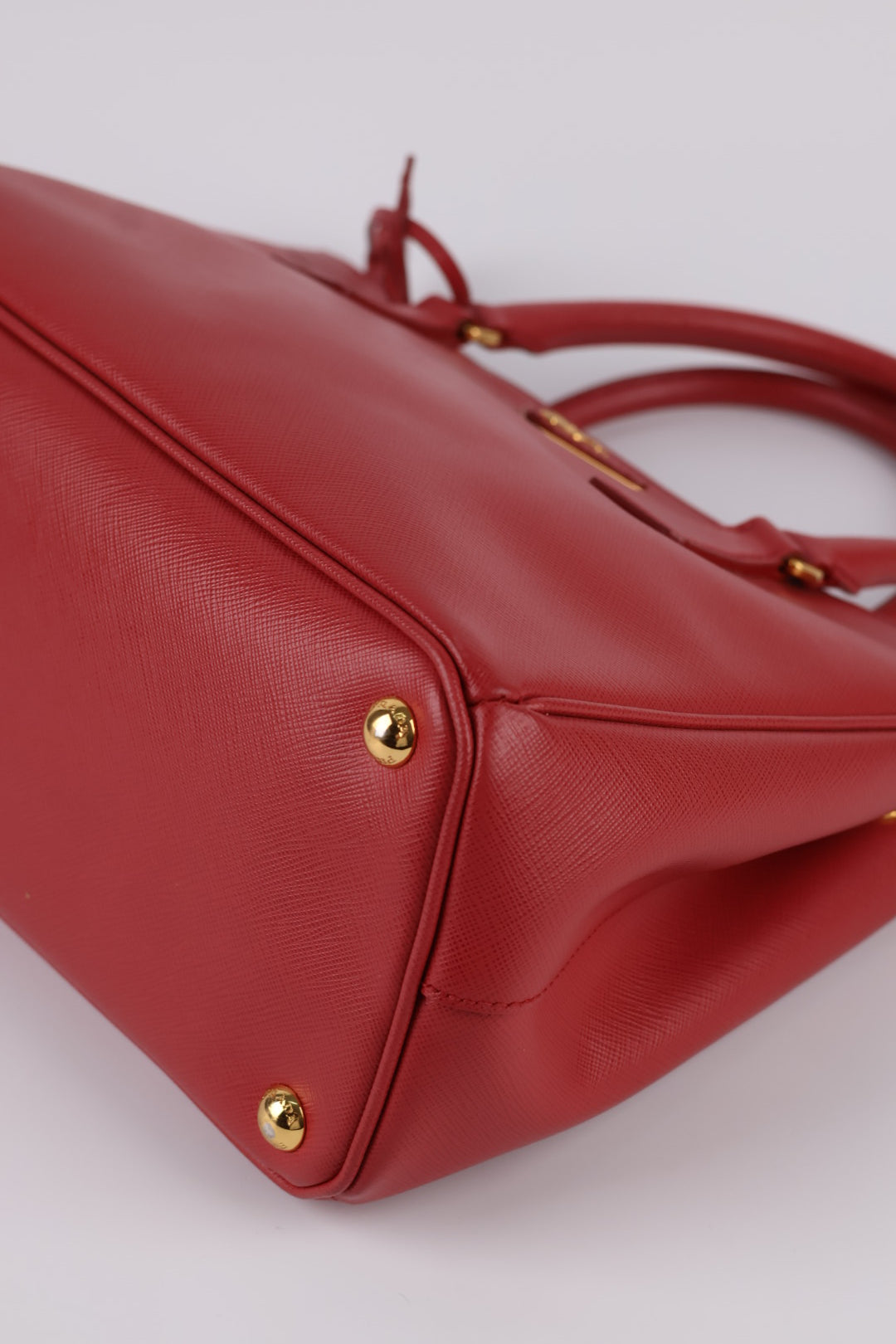 Prada Galleria Media Saffiano