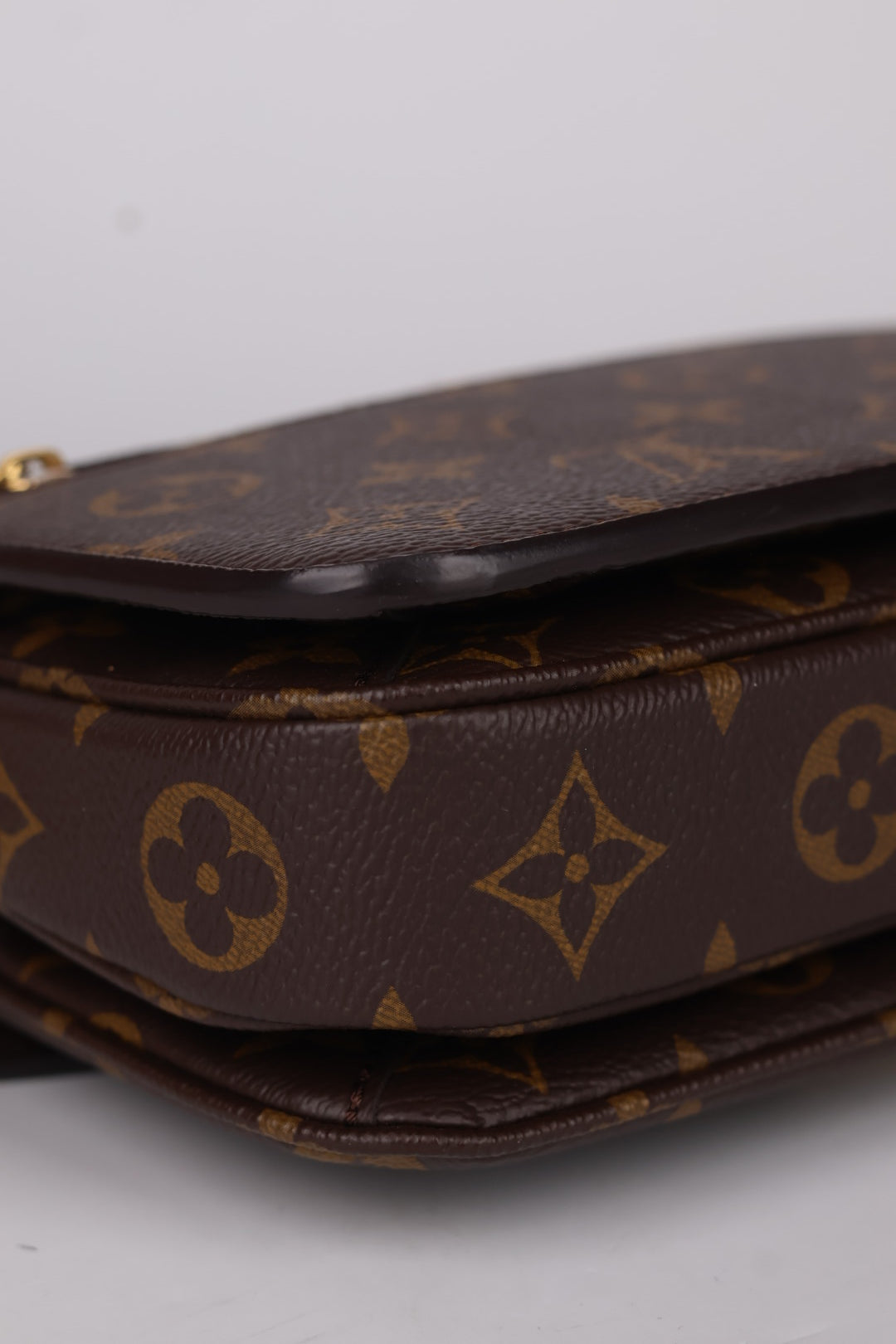 Louis Vuitton Métis East-West