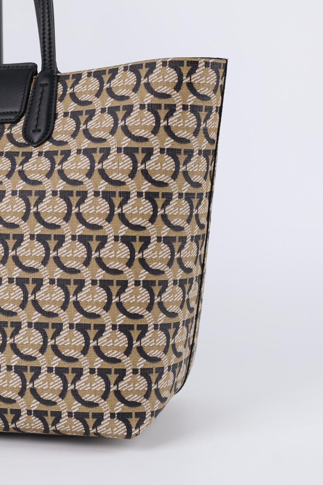 Ferragamo Tote Gancini