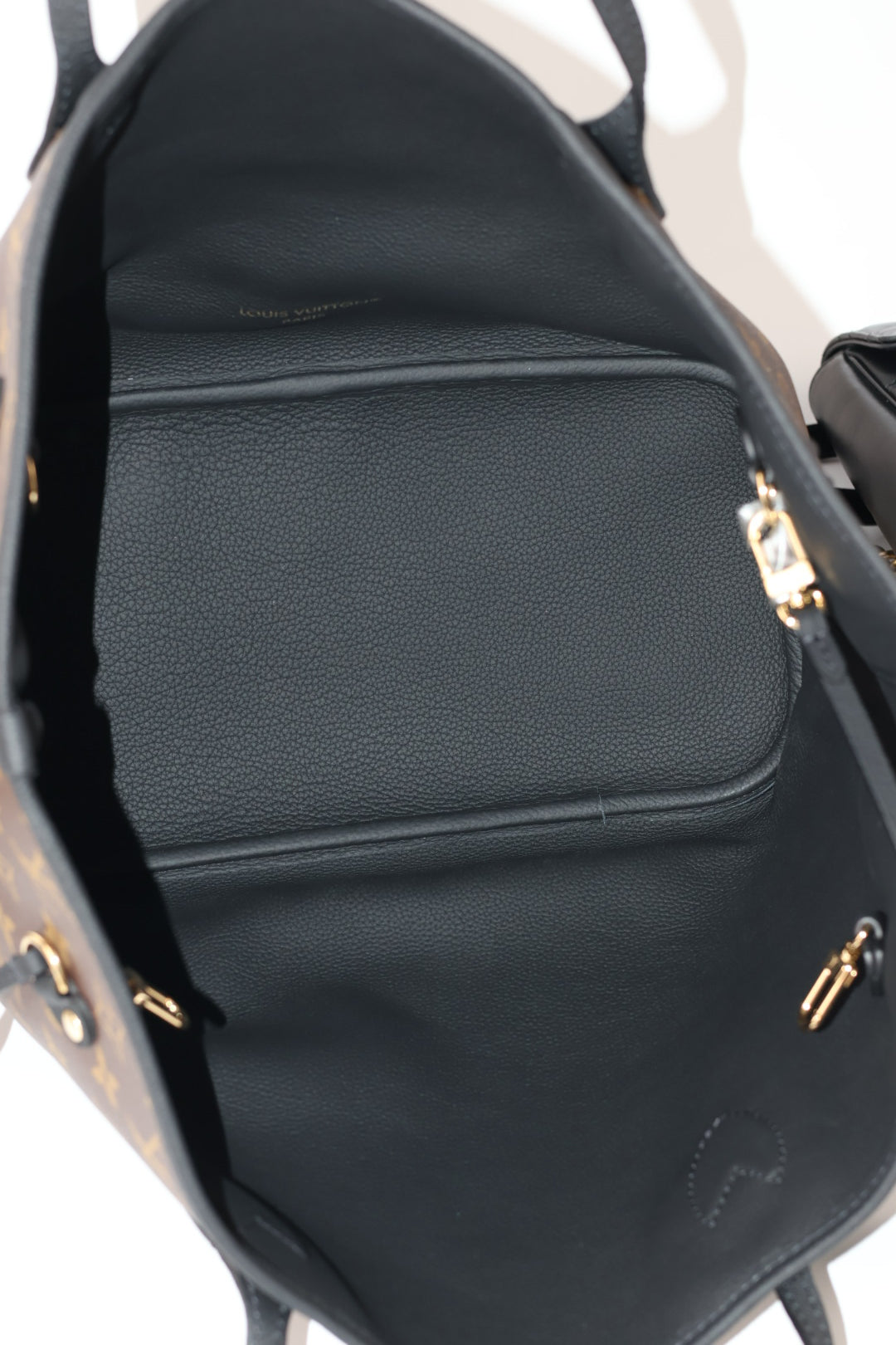 Louis Vuitton Neverfull MM Inside Out