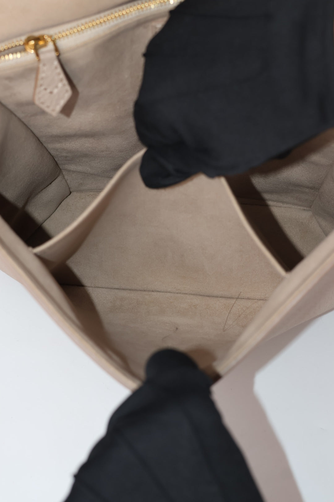 Louis Vuitton Volta Taurillon
