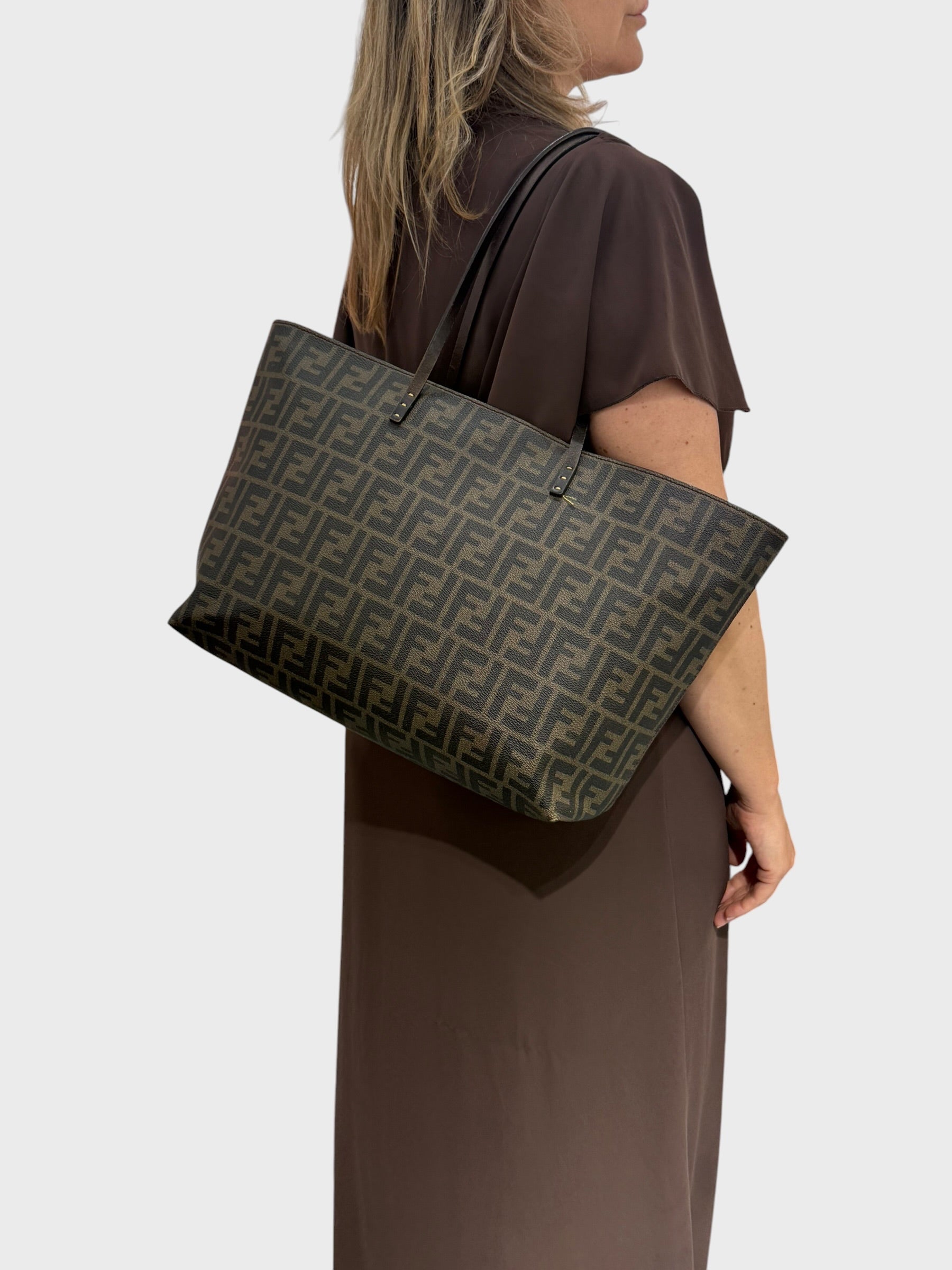 Fendi Shopping FF Logo