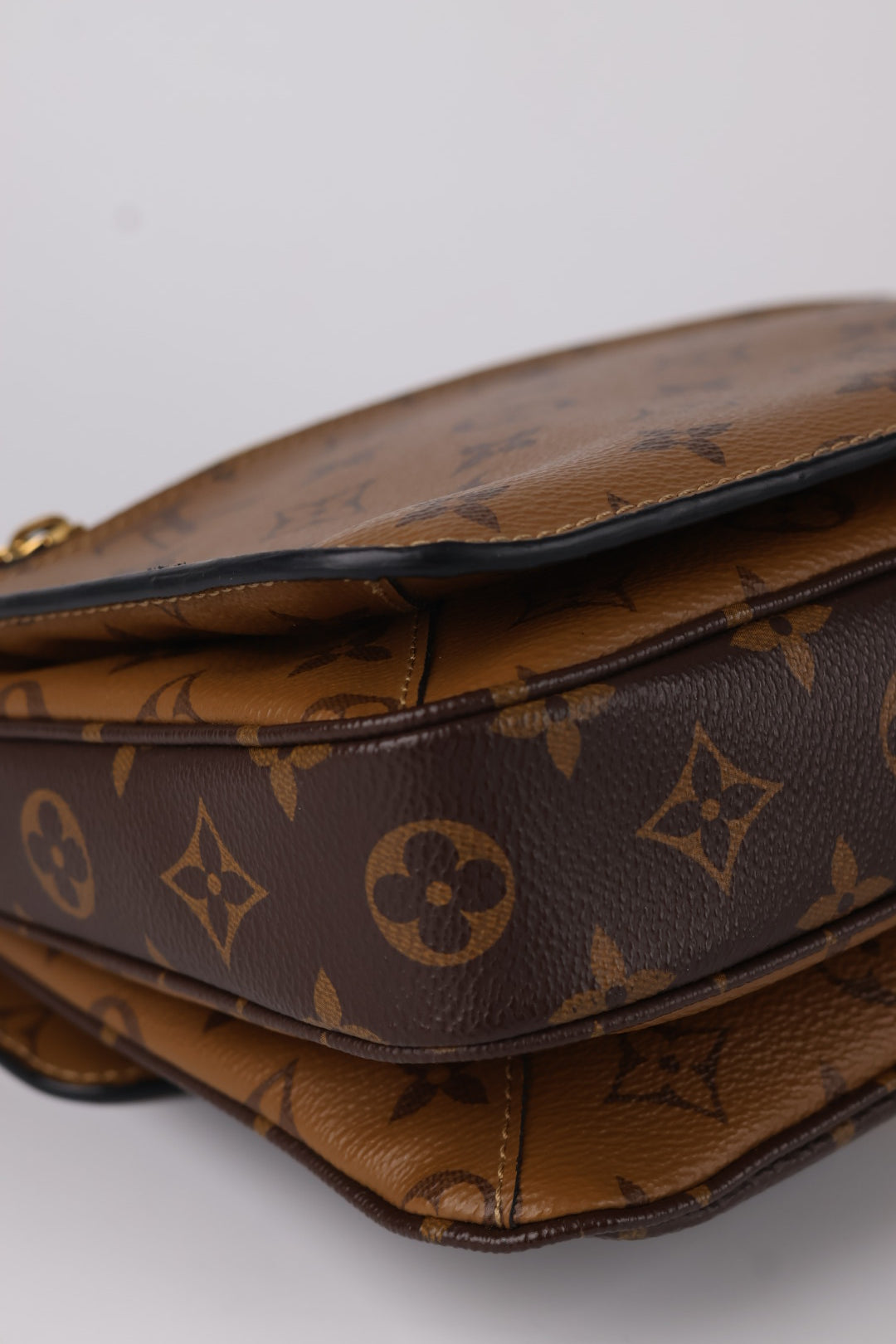 Louis Vuitton Métis Reverse