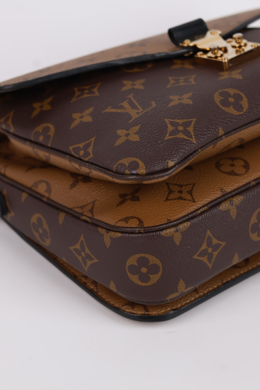 Louis Vuitton Métis Reverse