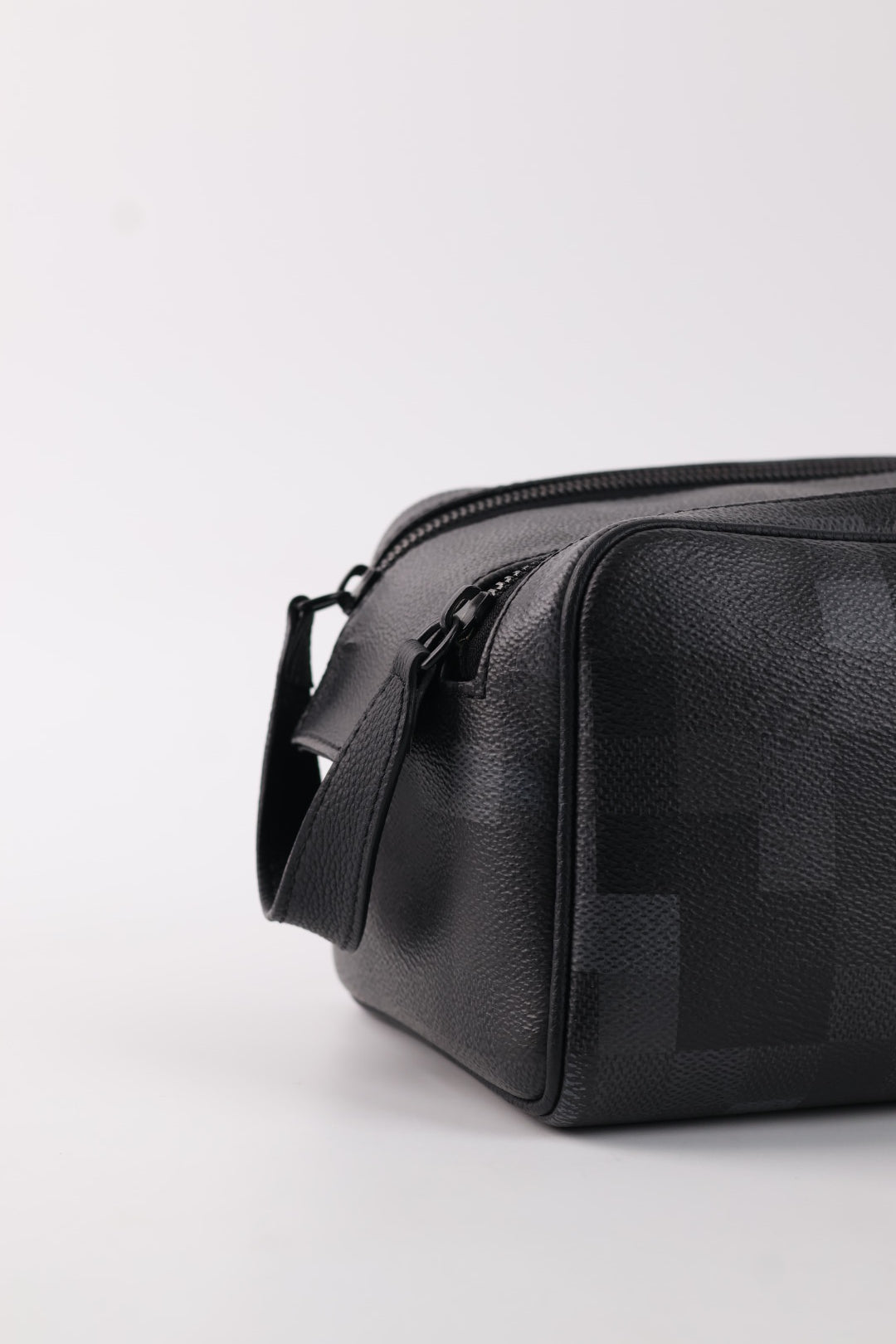 Louis Vuitton Toilette Dopp Kit Damoflage