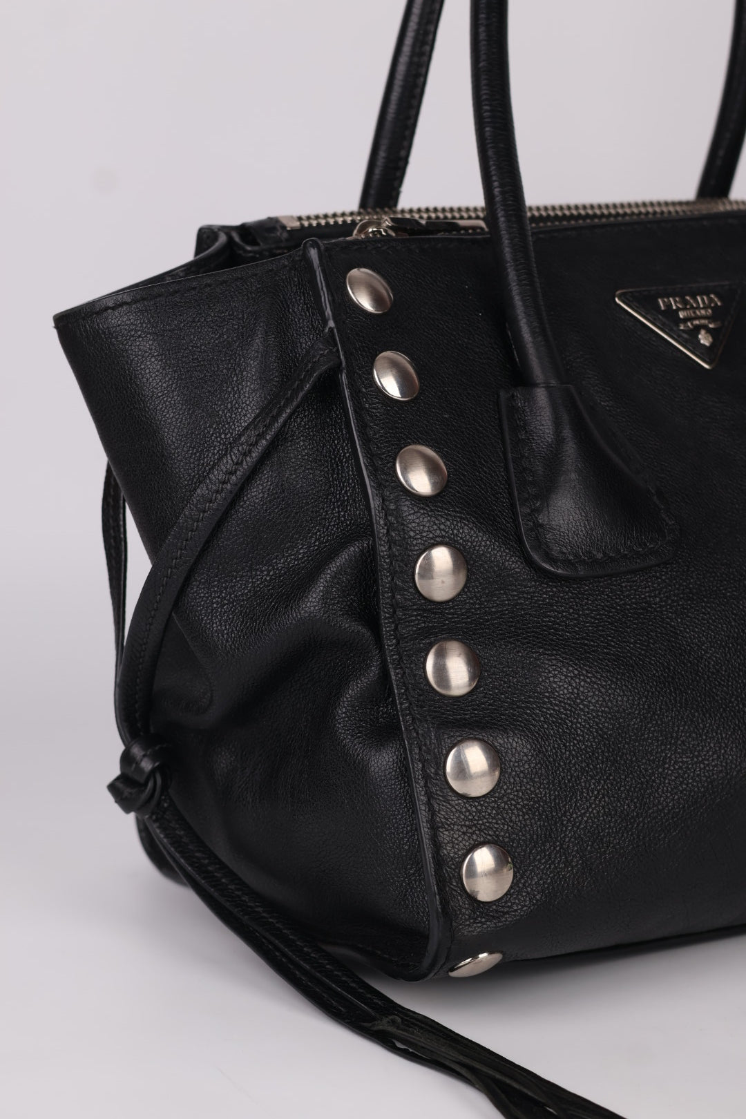Prada Tote in Pelle Borchie