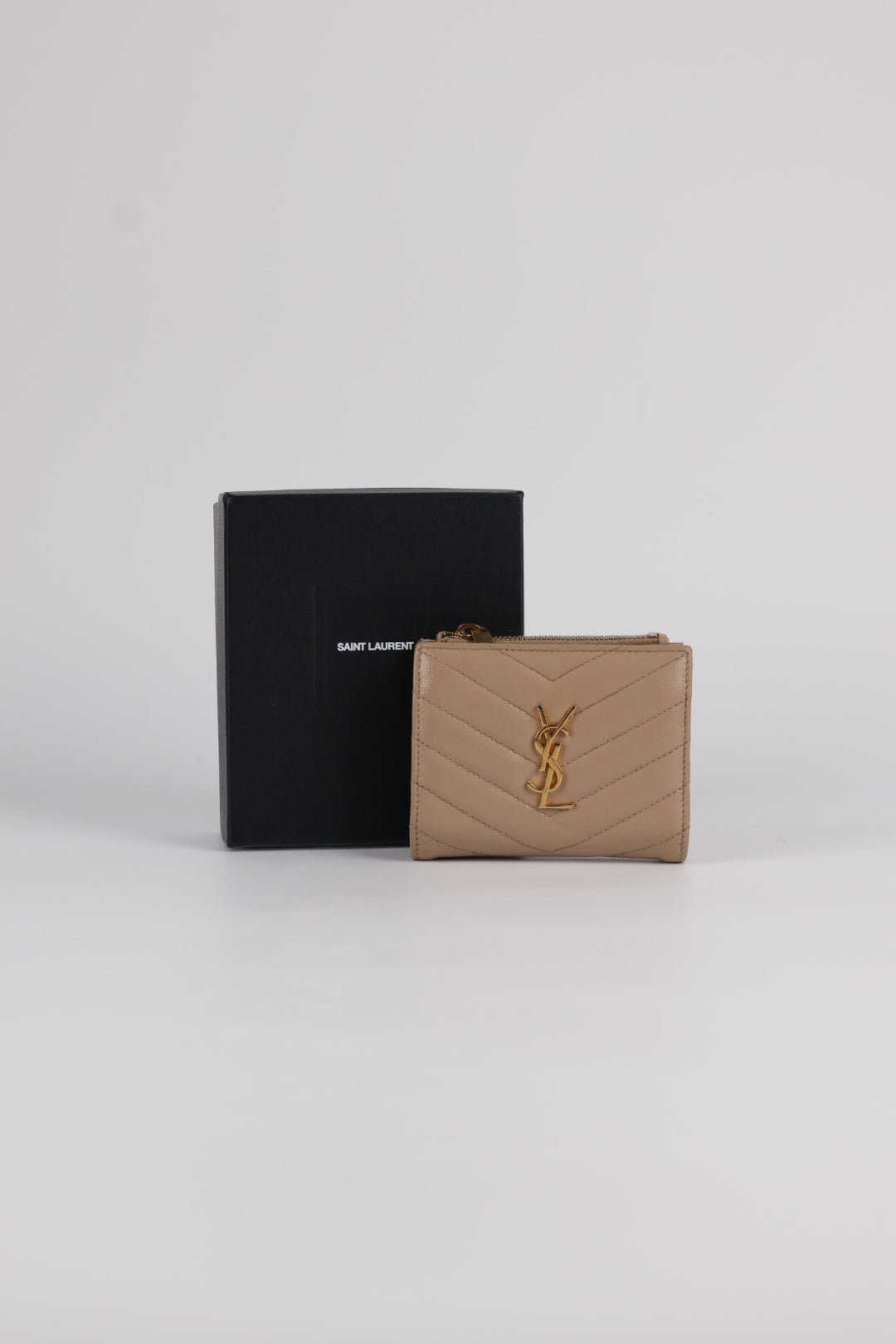 Saint Laurent Portafoglio Cassandre Bi-Fold