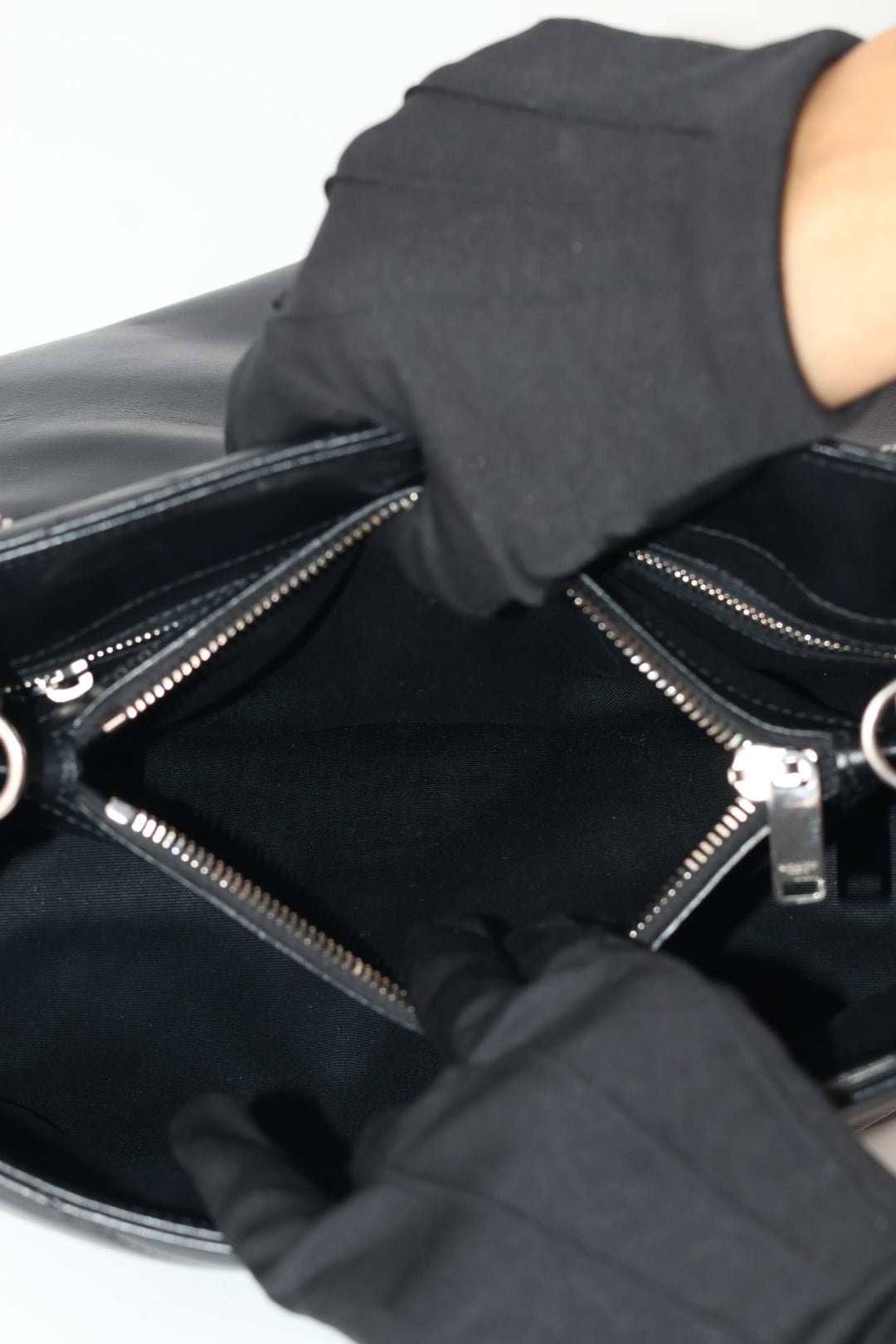 Saint Laurent Lou Lou Media