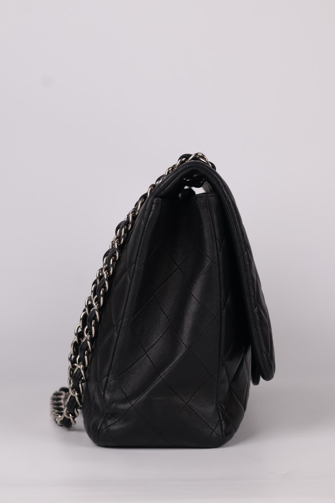Chanel Maxi Jumbo Matelassé