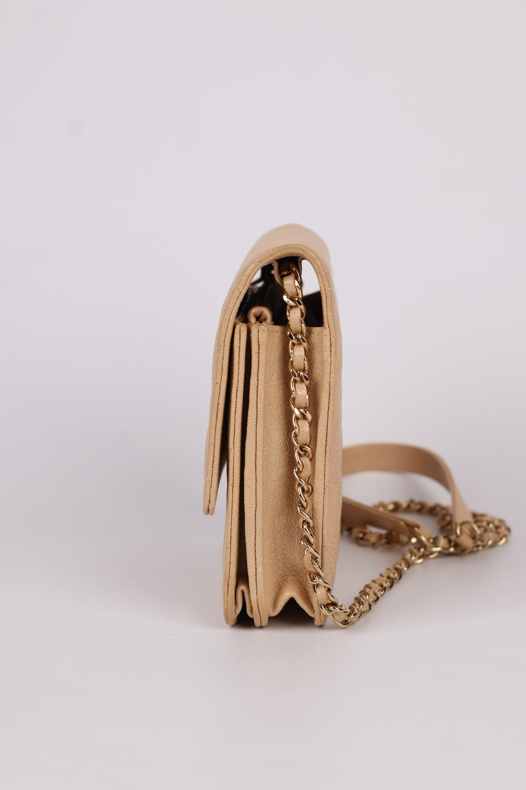 Chanel Pochette con Catena Caviar Perlato