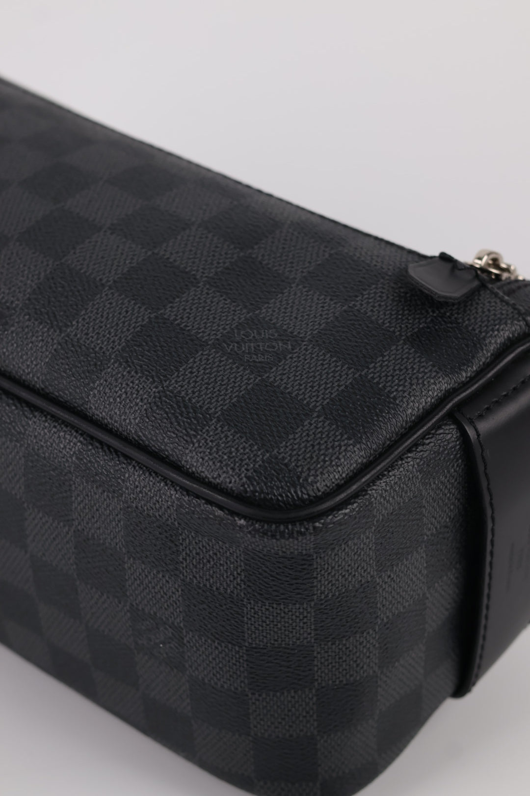 Louis Vuitton Pouch Toilette Damier Graphite