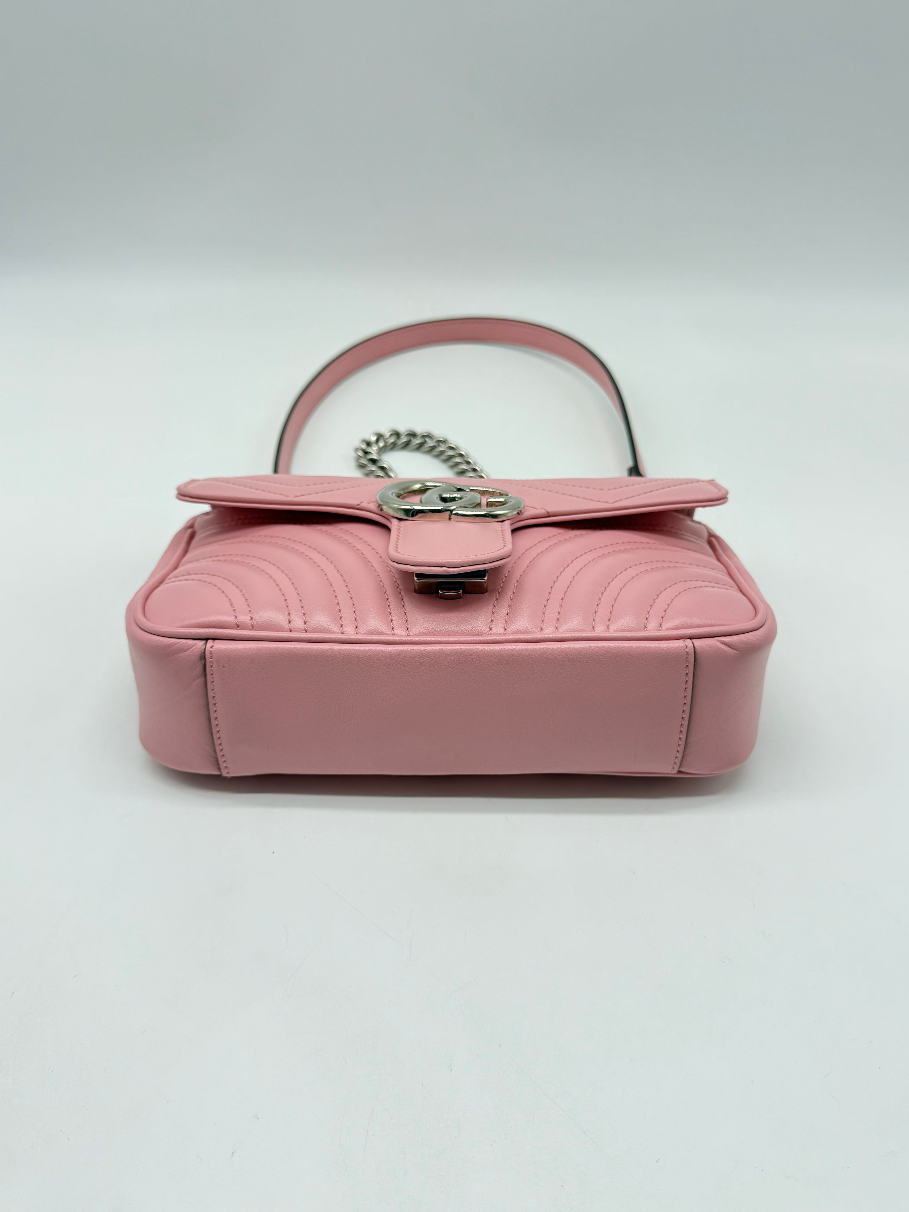 Gucci Marmont Matelassé 22cm