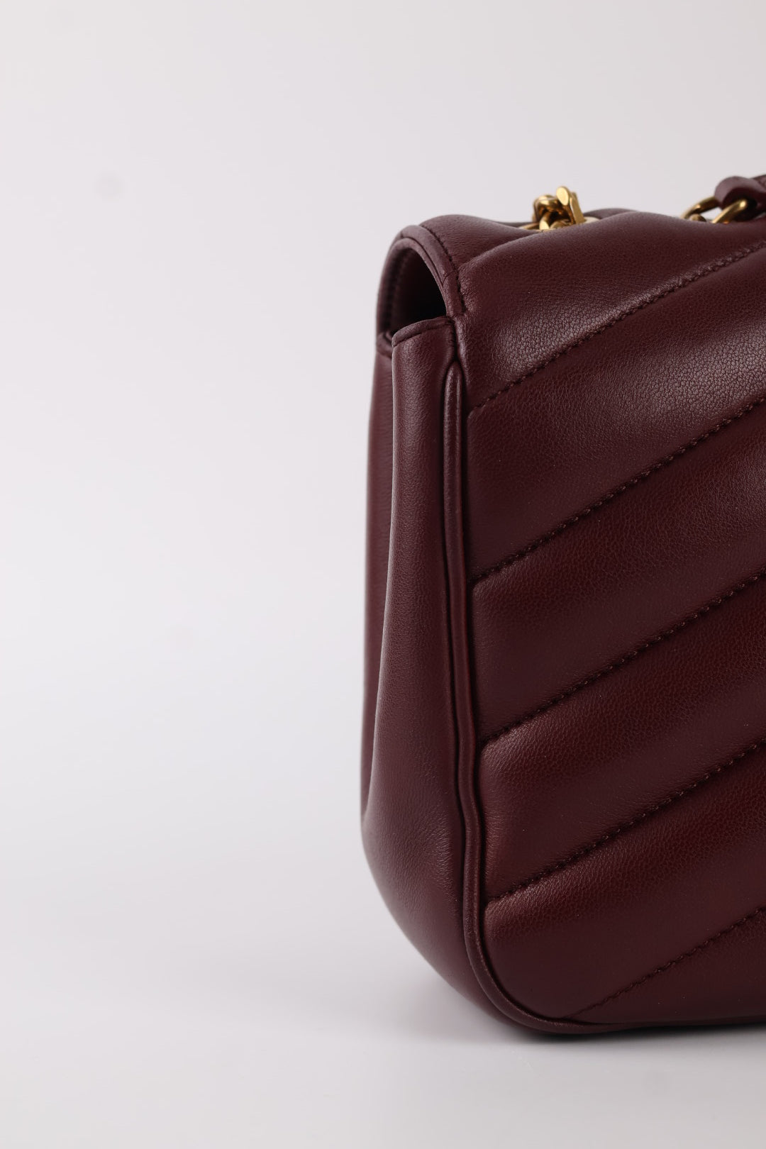 Saint Laurent Lou Lou Media
