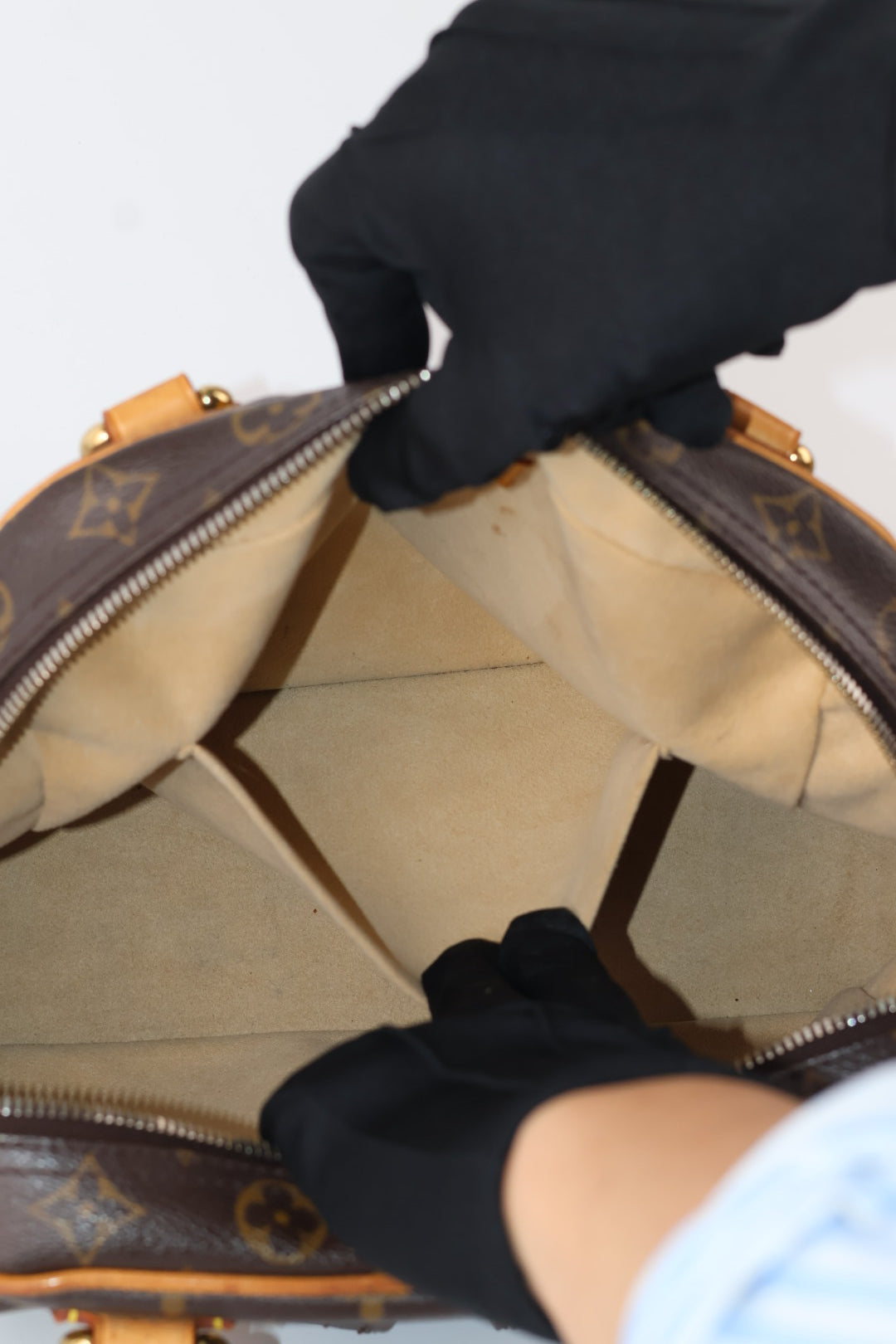 Louis Vuitton Manhattan PM Monogram