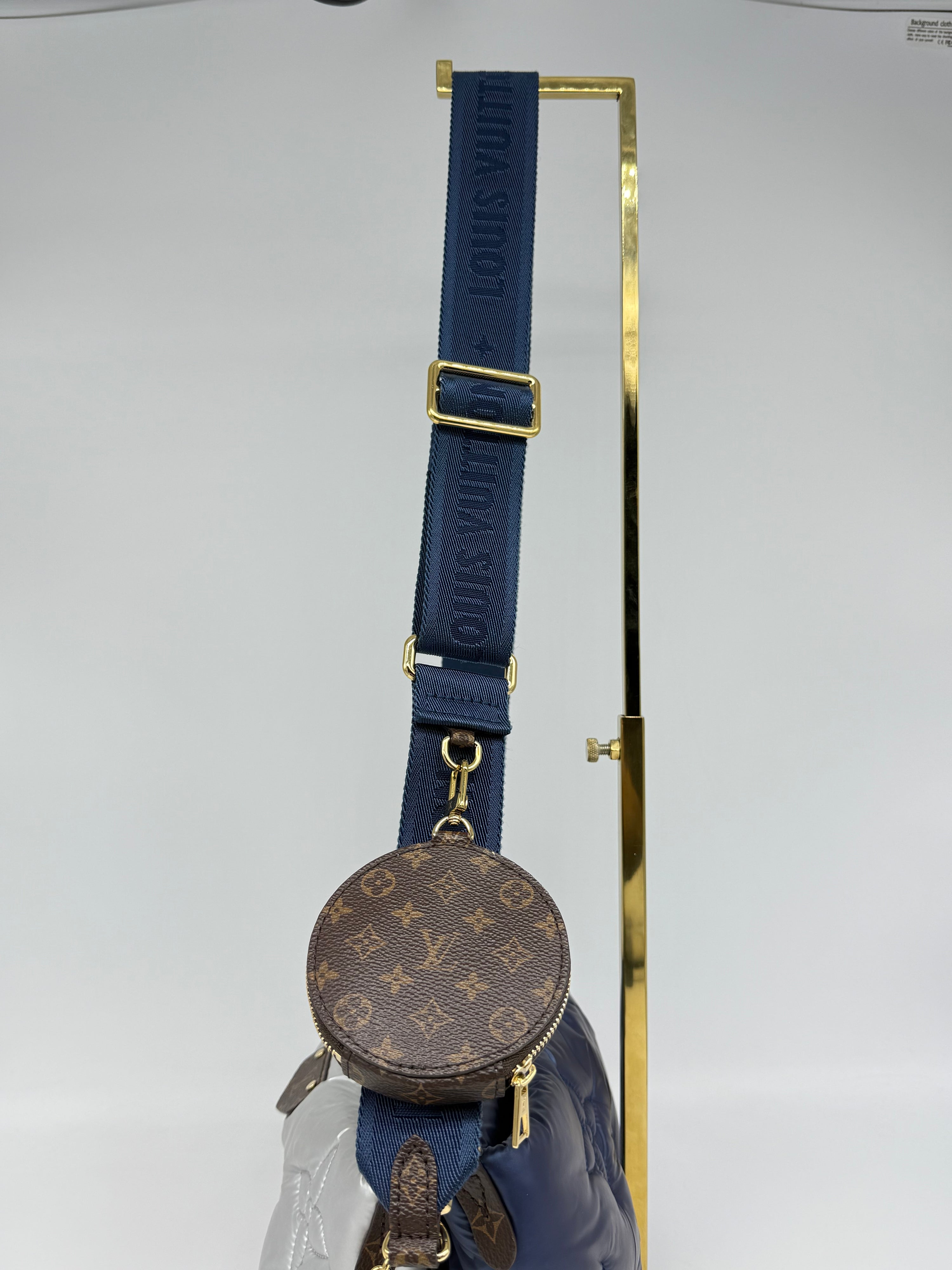Louis Vuitton Maxi Multipochette