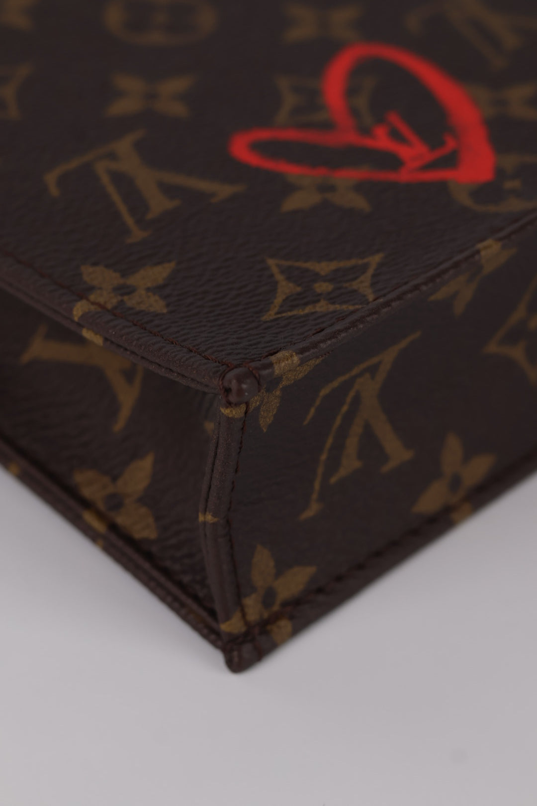 Louis Vuitton Mini Sac Plat Fall in Love