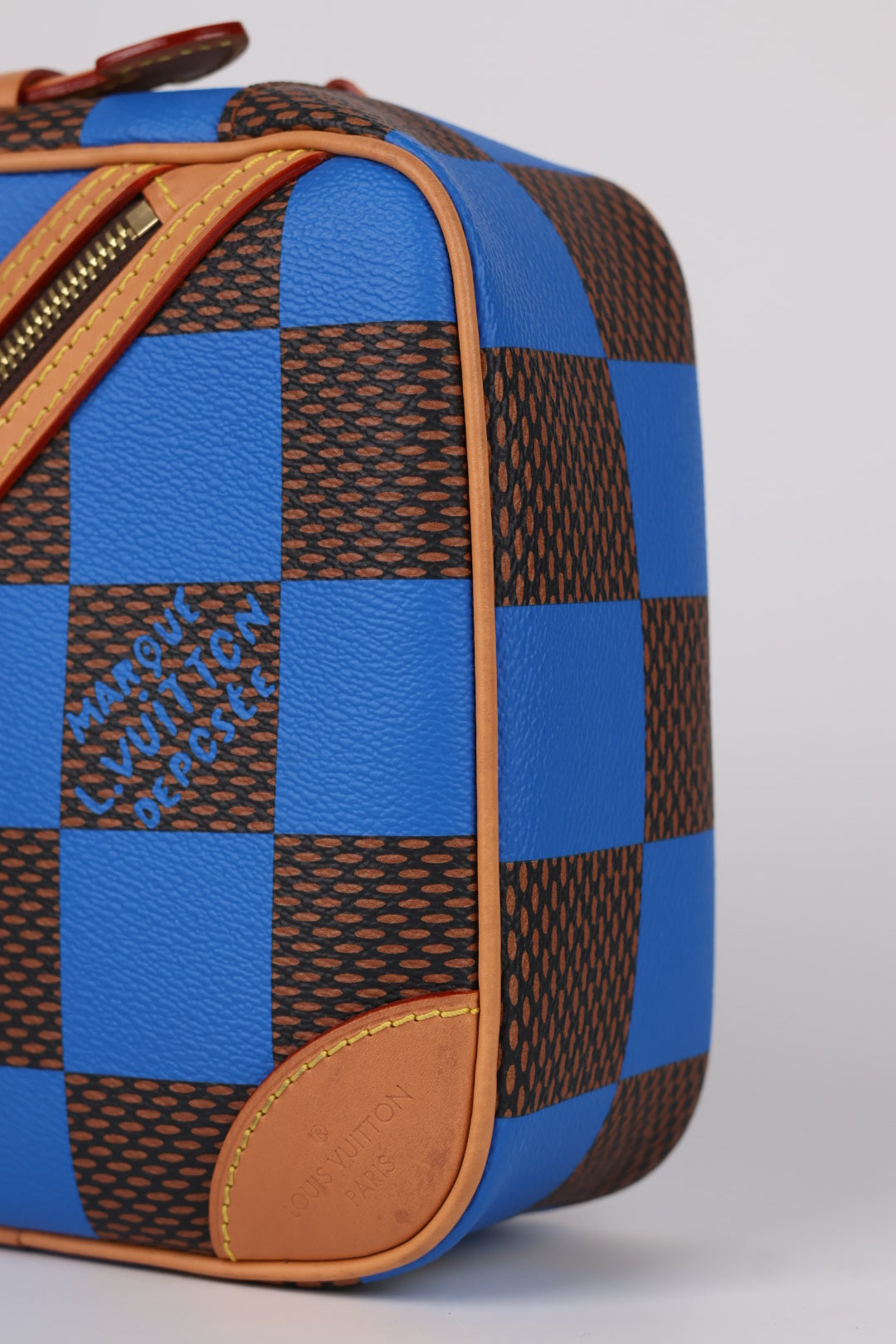 Louis Vuitton Chess Messenger Damier Pop