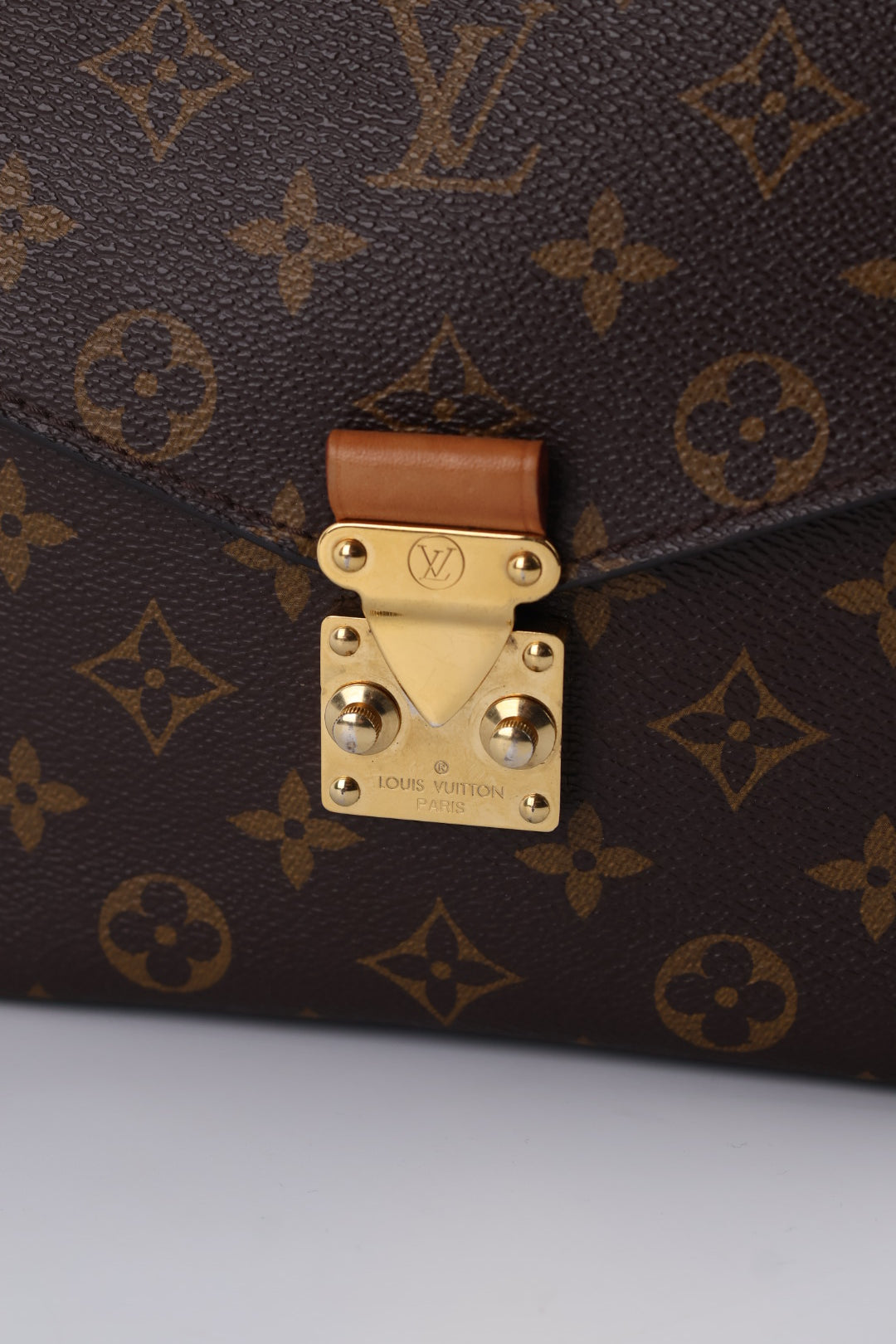 Louis Vuitton Métis Monogram