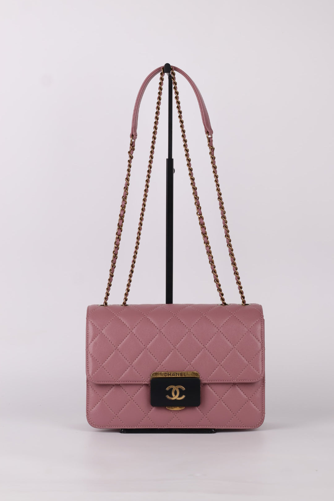 Chanel Beauty Lock Matelassé