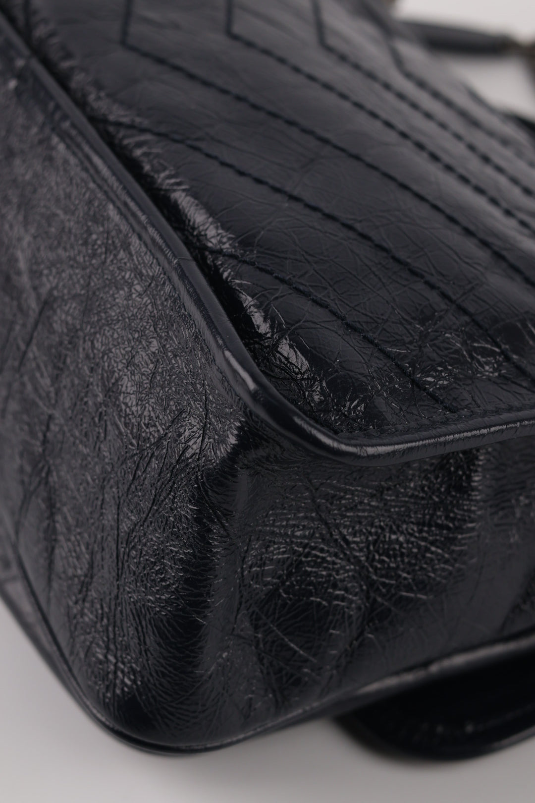 Saint Laurent Niki Media