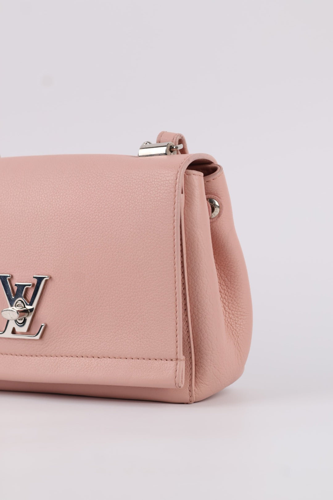 Louis Vuitton Lockme BB