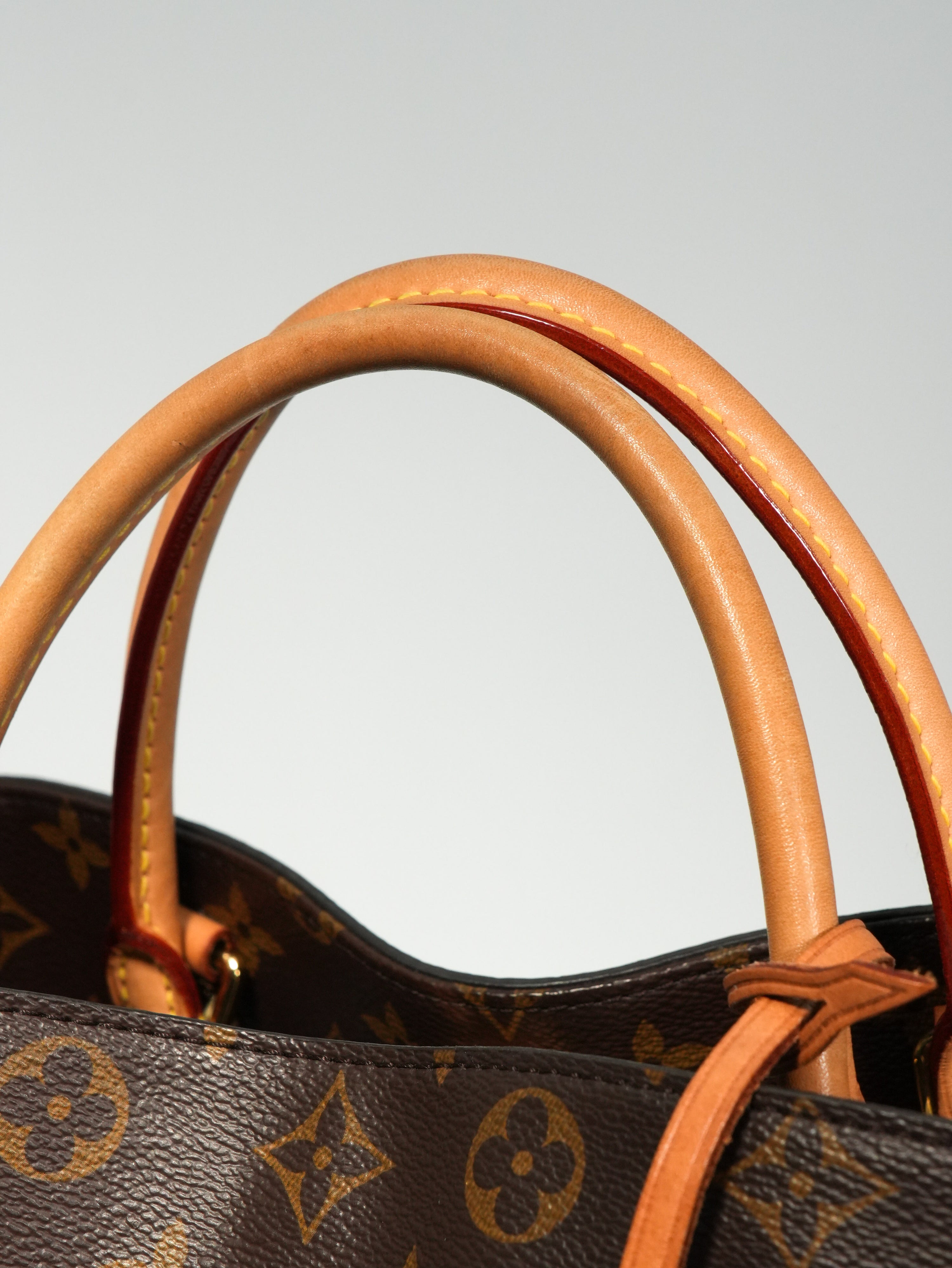 Louis Vuitton Montaigne MM