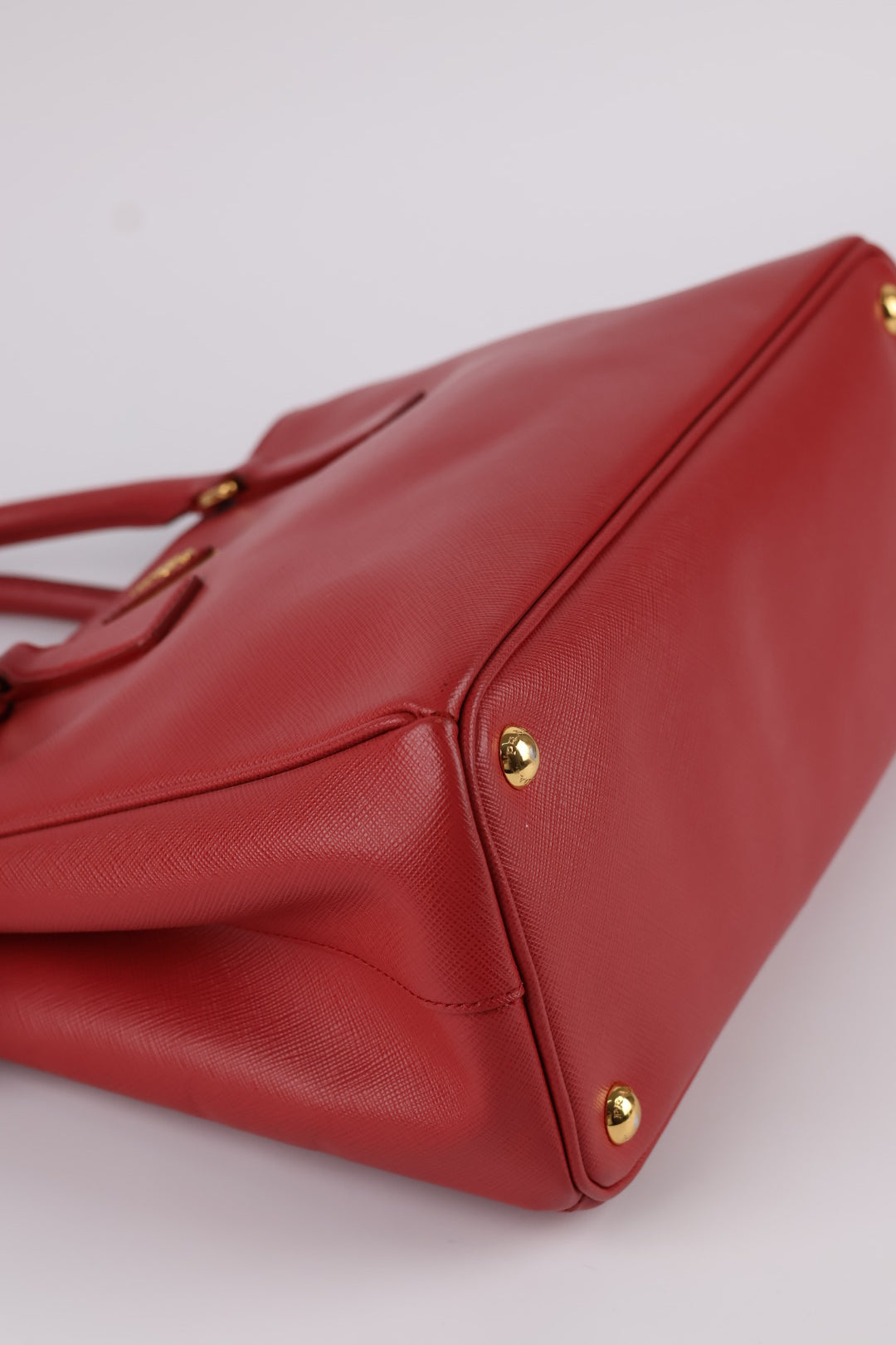 Prada Galleria Media Saffiano