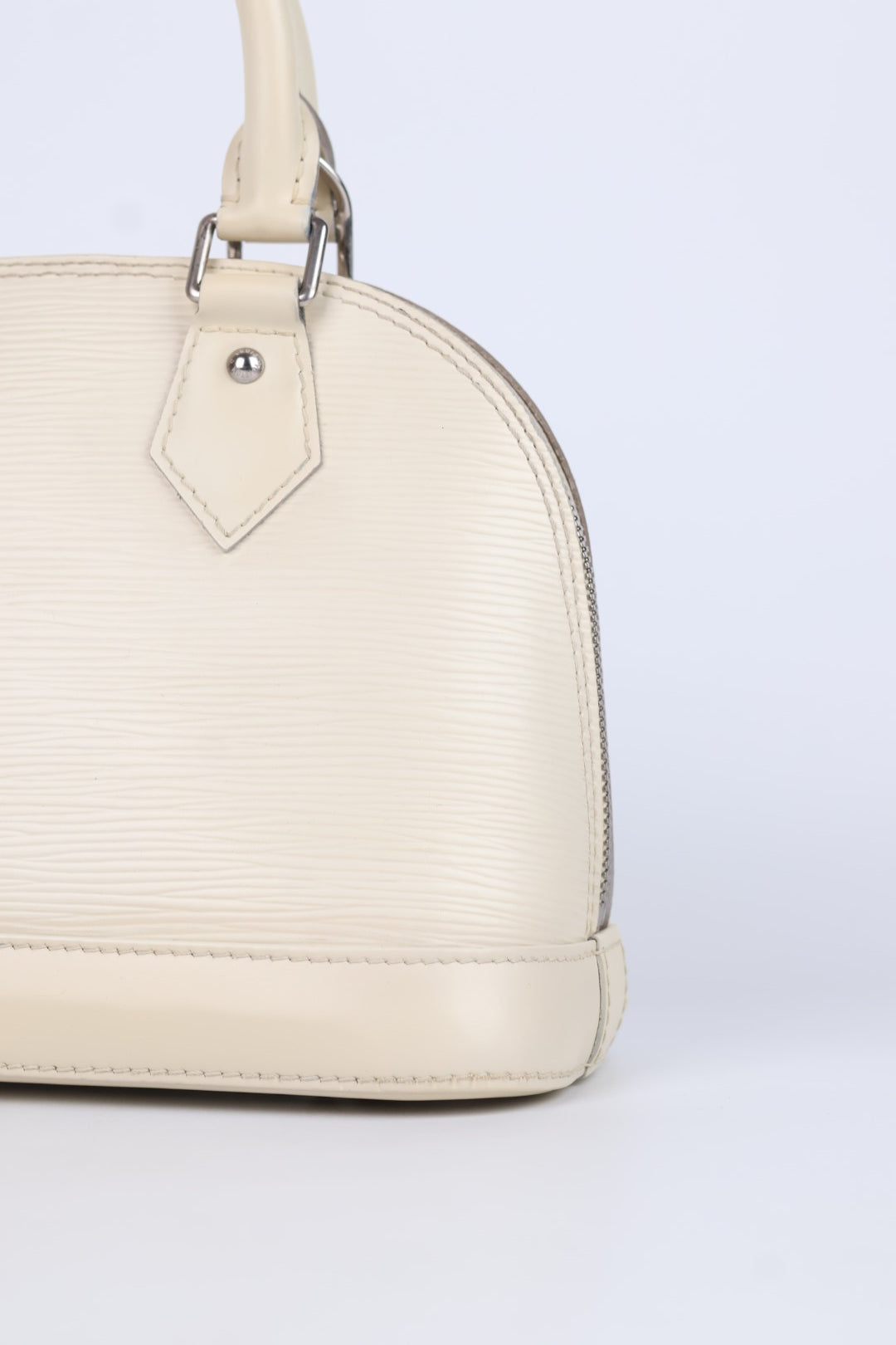 Louis Vuitton Alma BB Epi