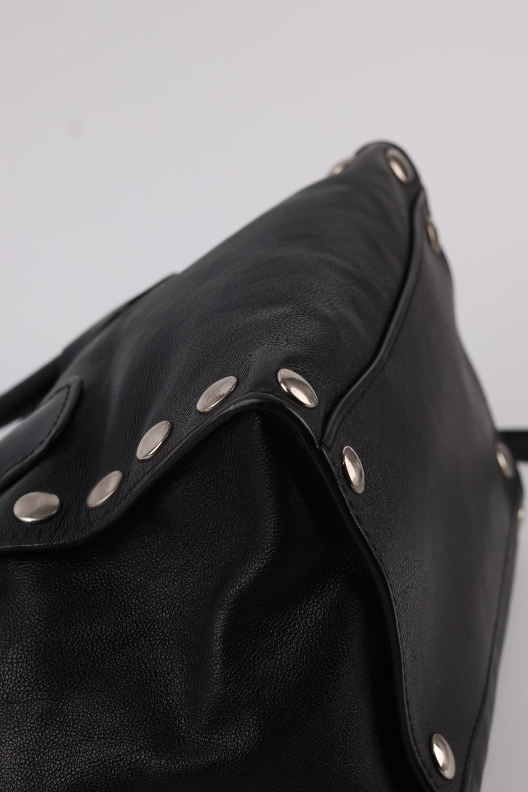 Prada Tote in Pelle Borchie