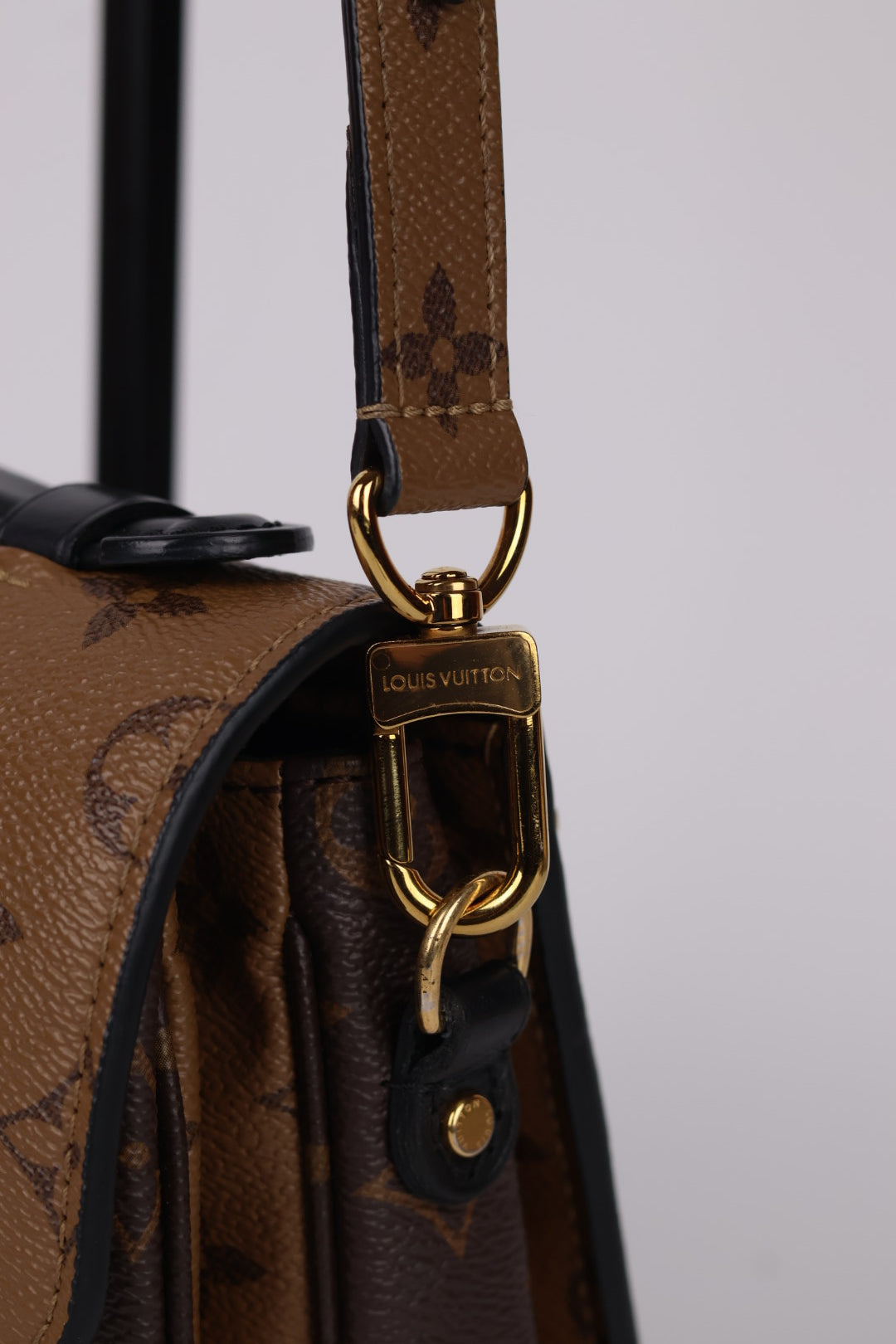 Louis Vuitton Métis Reverse